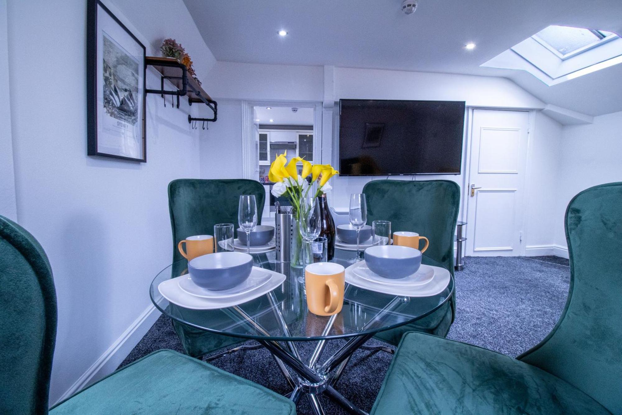 Luxurious 1-bedroom Penthouse On Oxford Street 11g Appartement
