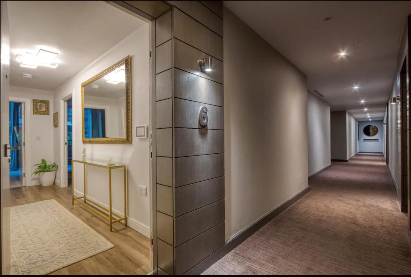 Chelsea Chic: An Upscale And Modern Flat Appartement *
