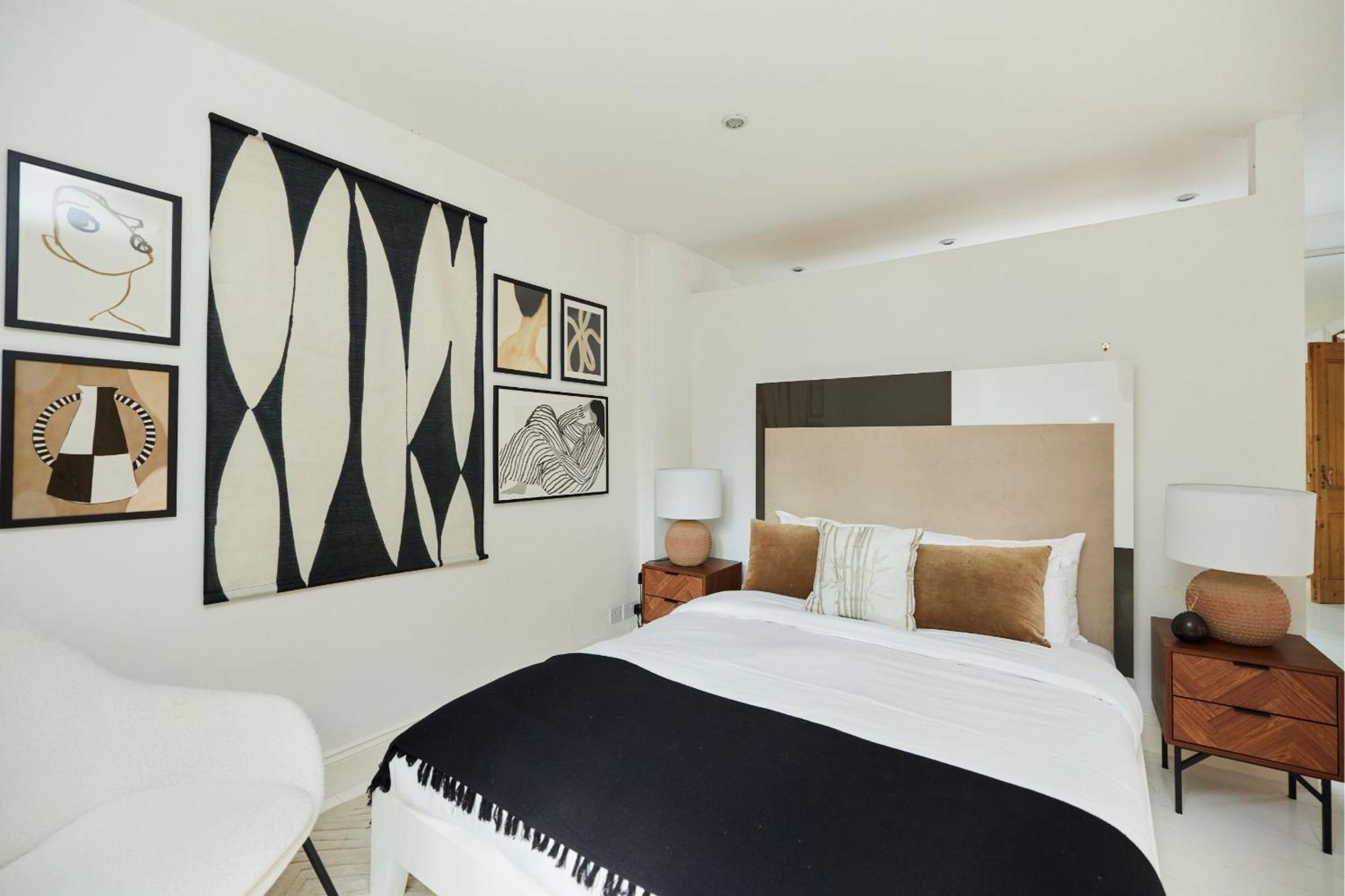 The Hampstead Wonder - Spacious 4bdr House With Balcony Apartamento *
