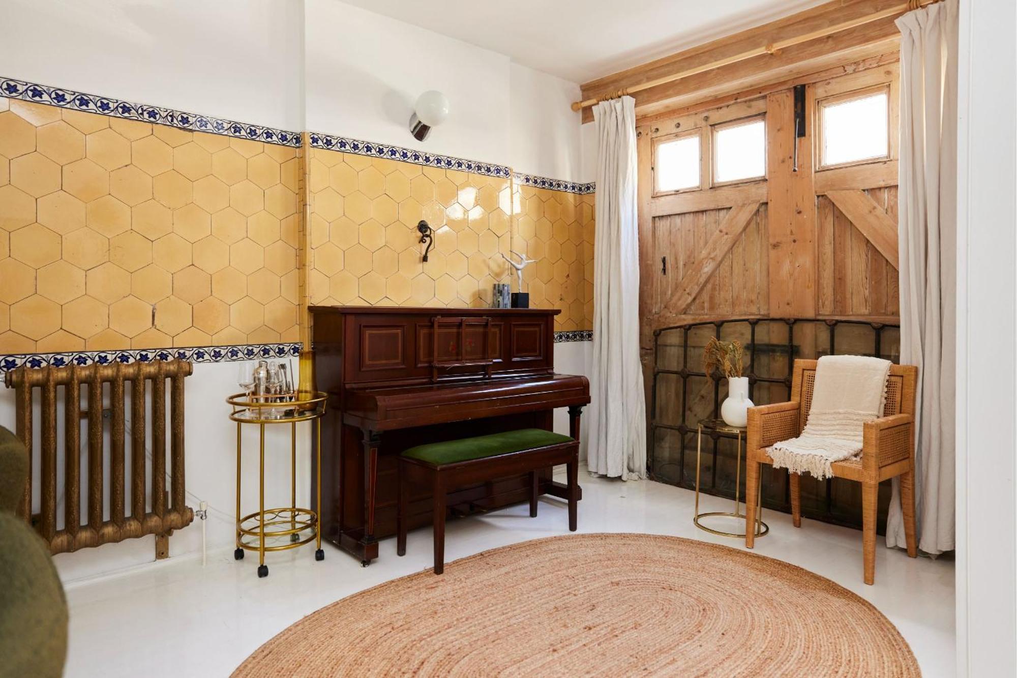 The Hampstead Wonder - Spacious 4bdr House With Balcony Apartamento Londres