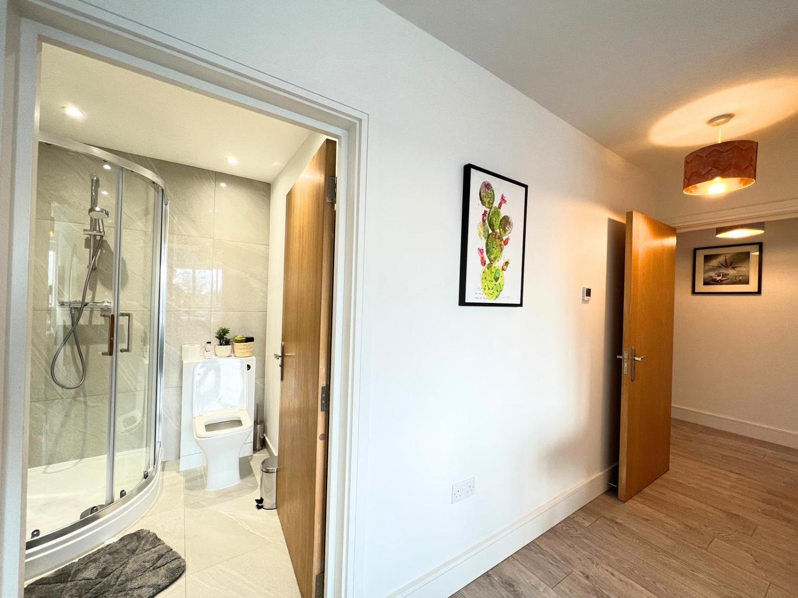 C1, Luxury 2 Bedroom Flat In Wembley Apartamento *