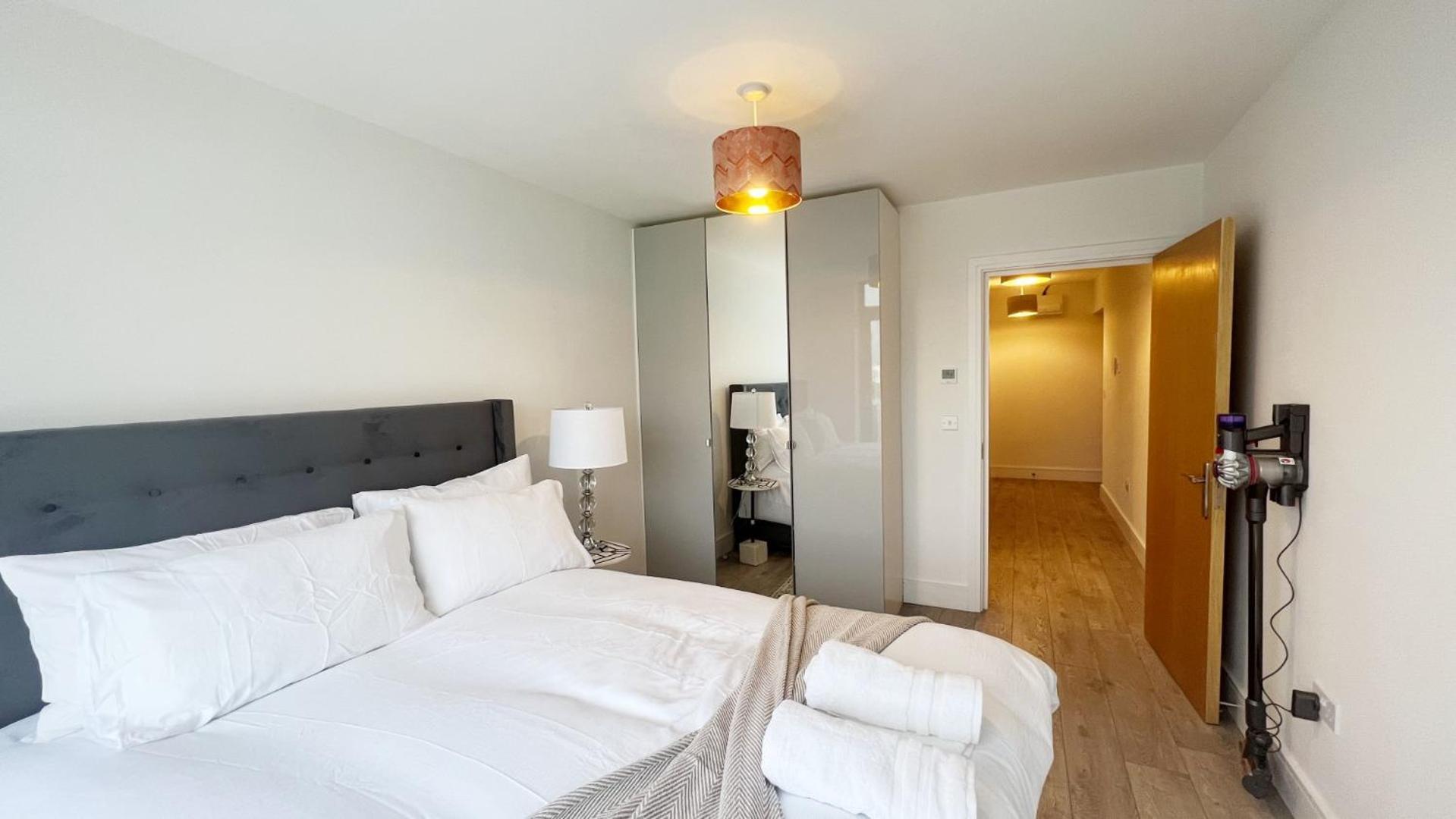 Apartment C1, Luxury 2 Bedroom Flat In Wembley *