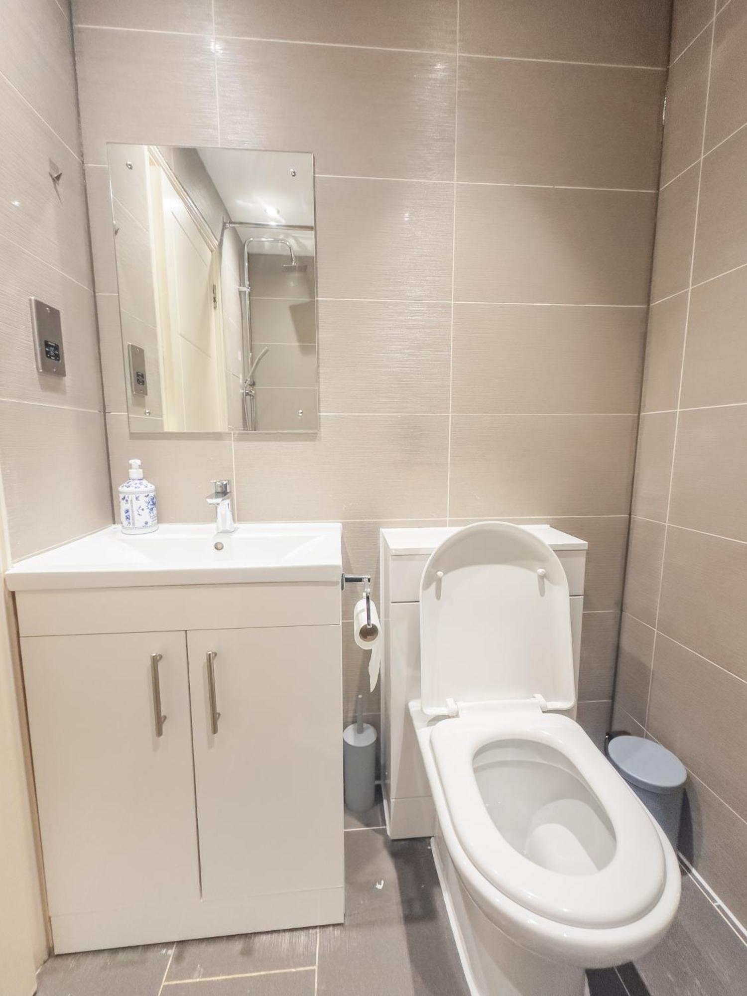 Evergreen Apartments, Flat 3, Apartamento Londres