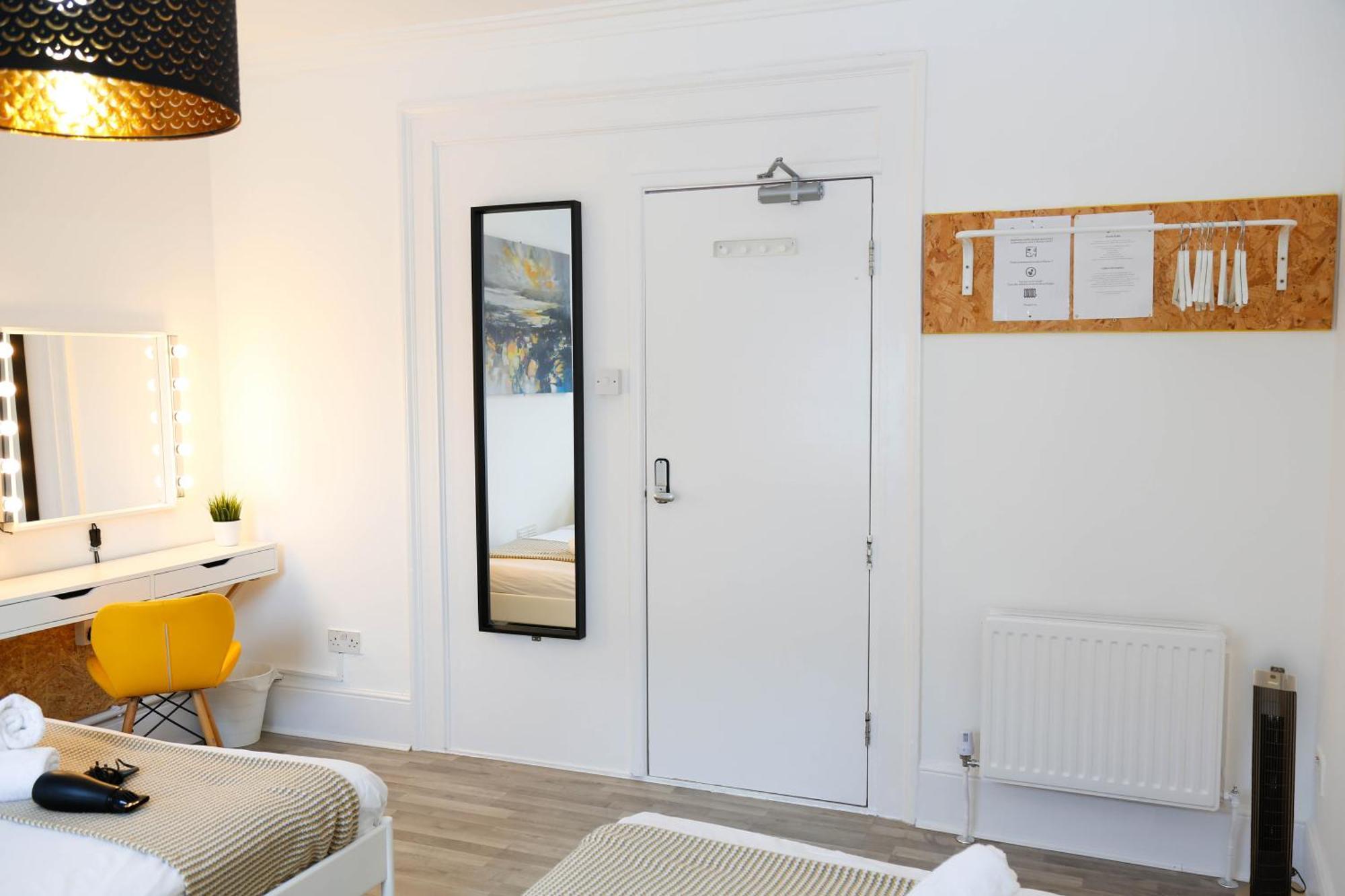 Accommodatie bij particulieren Stylish 1-minute Walk To Camden Town Metro, Shops, Cafes, Bars & Restaurants With Shared Bathrooms *