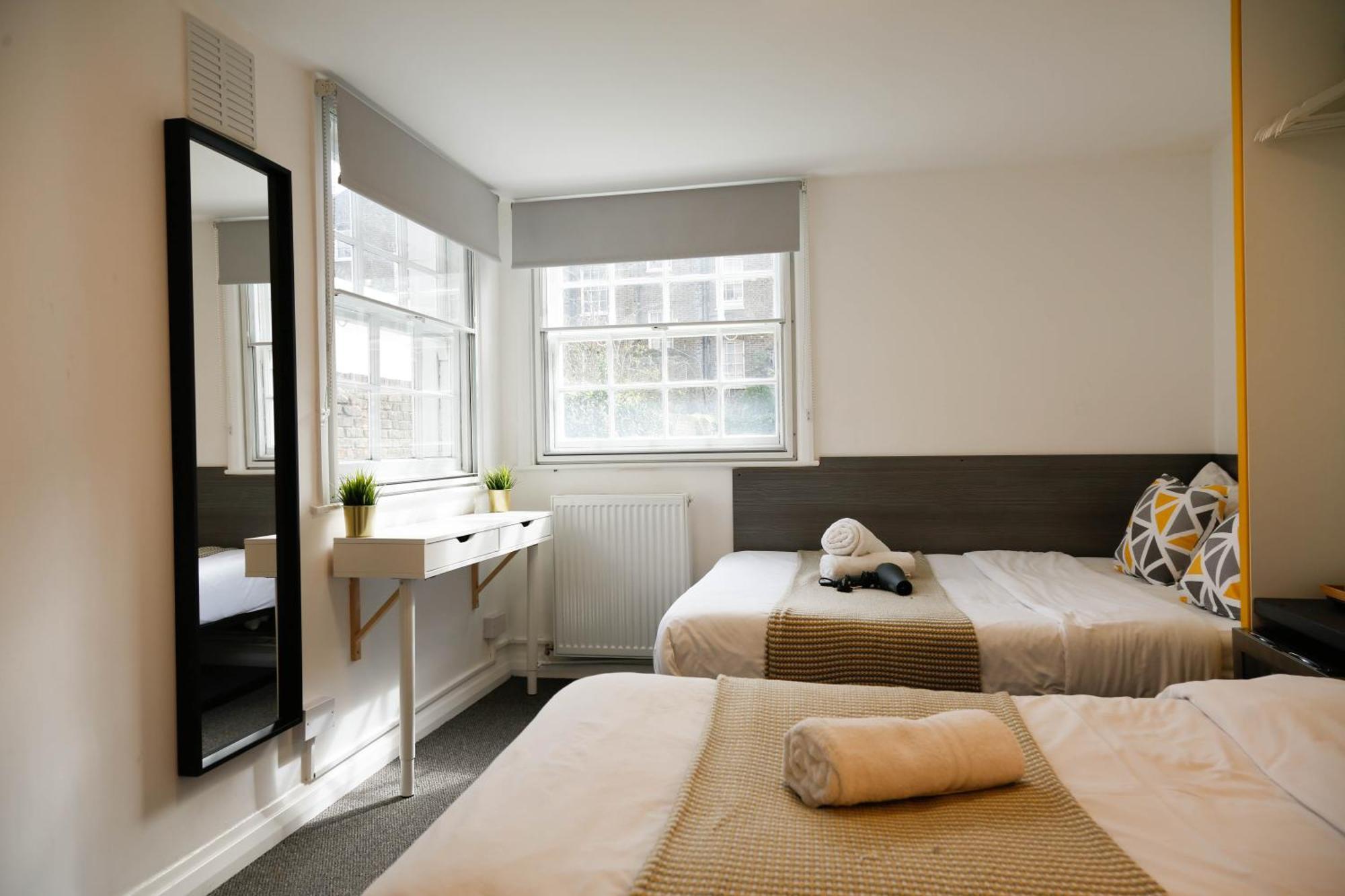 Stylish 1-minute Walk To Camden Town Metro, Shops, Cafes, Bars & Restaurants With Shared Bathrooms Accommodatie bij particulieren *