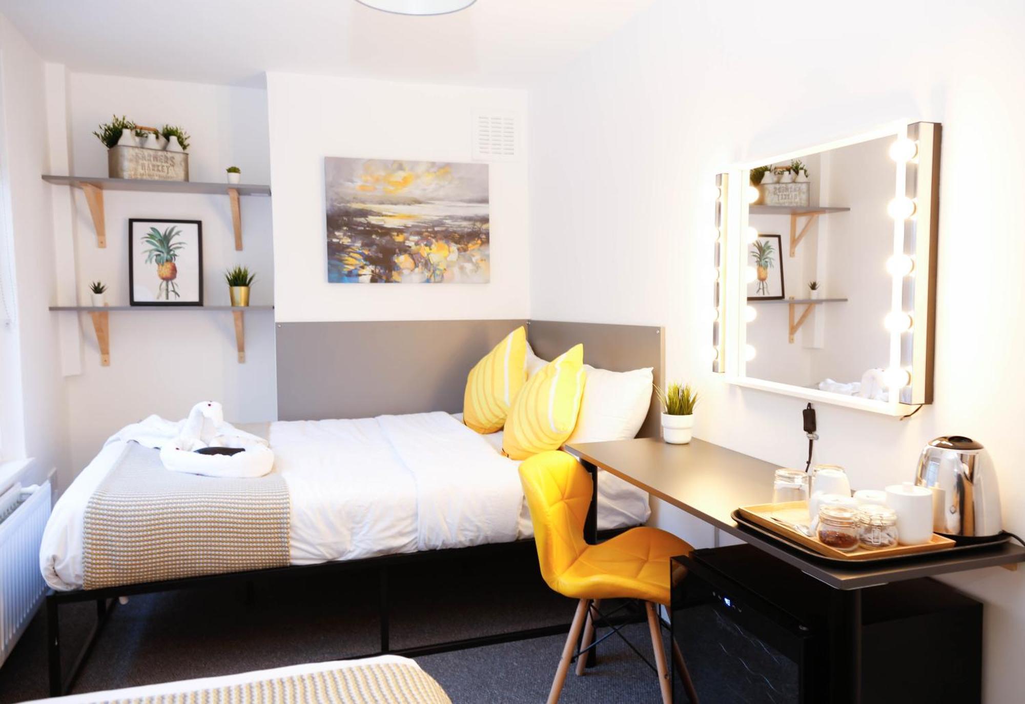 Accommodatie bij particulieren Stylish 1-minute Walk To Camden Town Metro, Shops, Cafes, Bars & Restaurants With Shared Bathrooms *