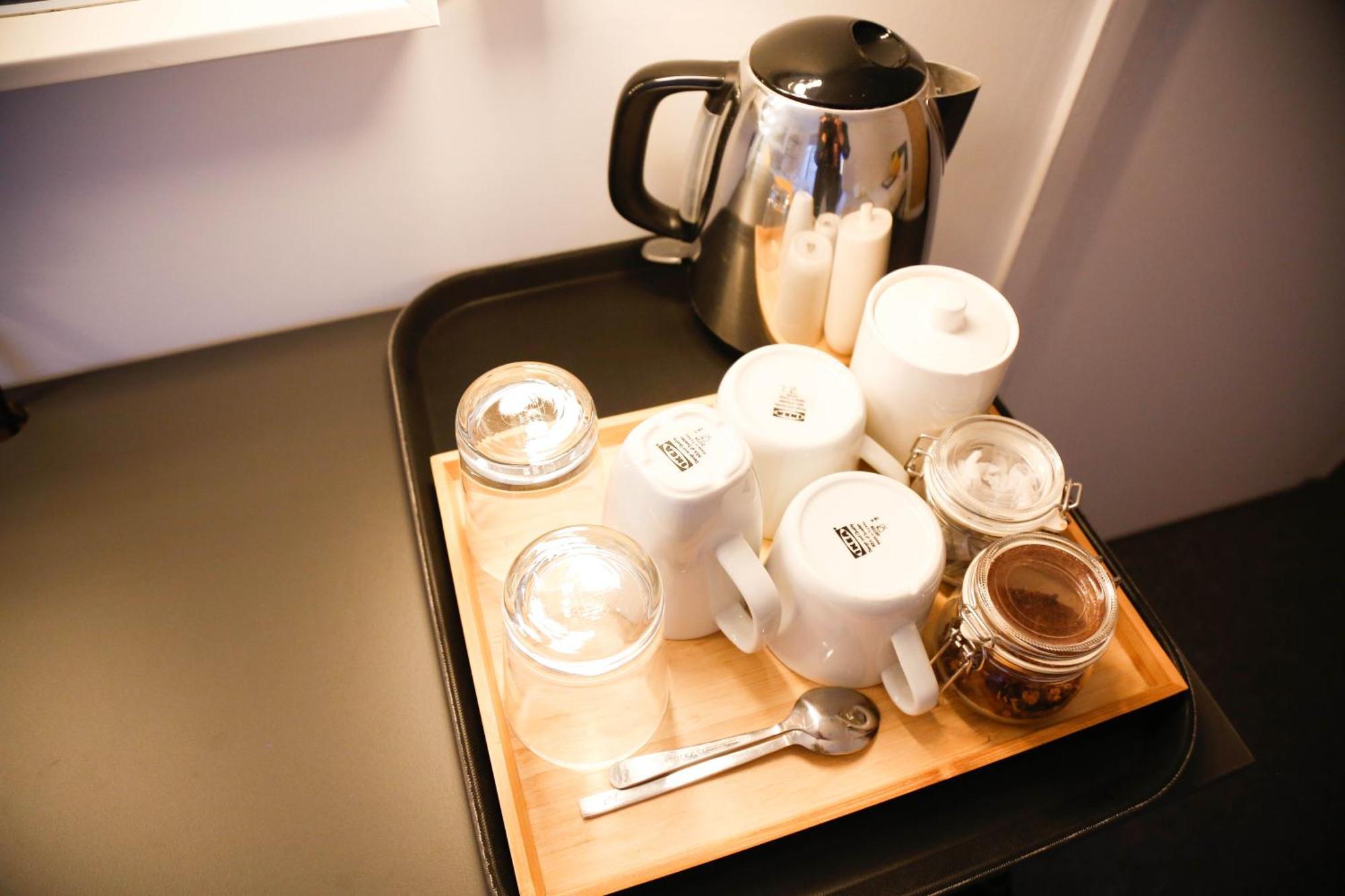 Stylish 1-minute Walk To Camden Town Metro, Shops, Cafes, Bars & Restaurants With Shared Bathrooms Accommodatie bij particulieren *