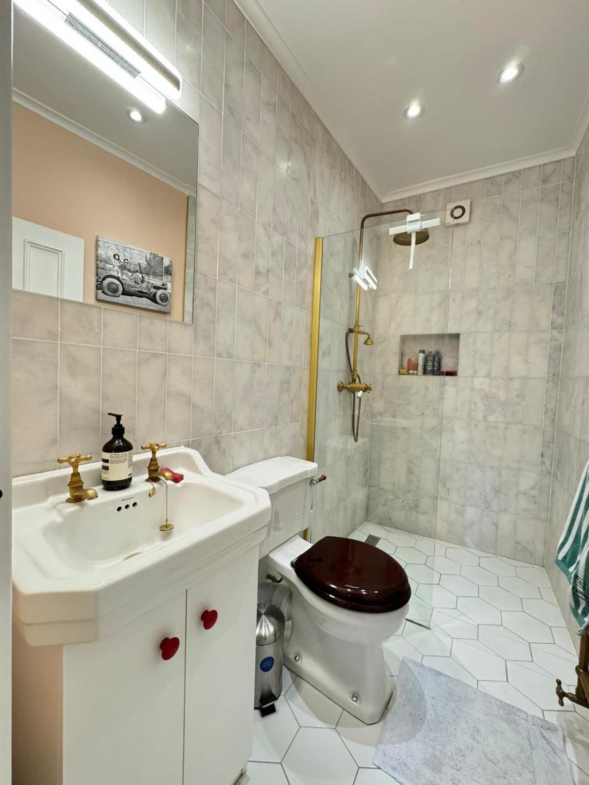 Appartement Homely Flat Wterrace 3 Mins To Battersea Park *