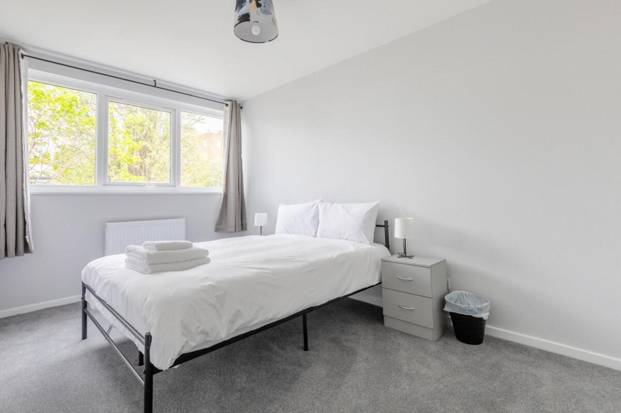 Hébergement de vacances Newly Renovated 3bd Islington! *