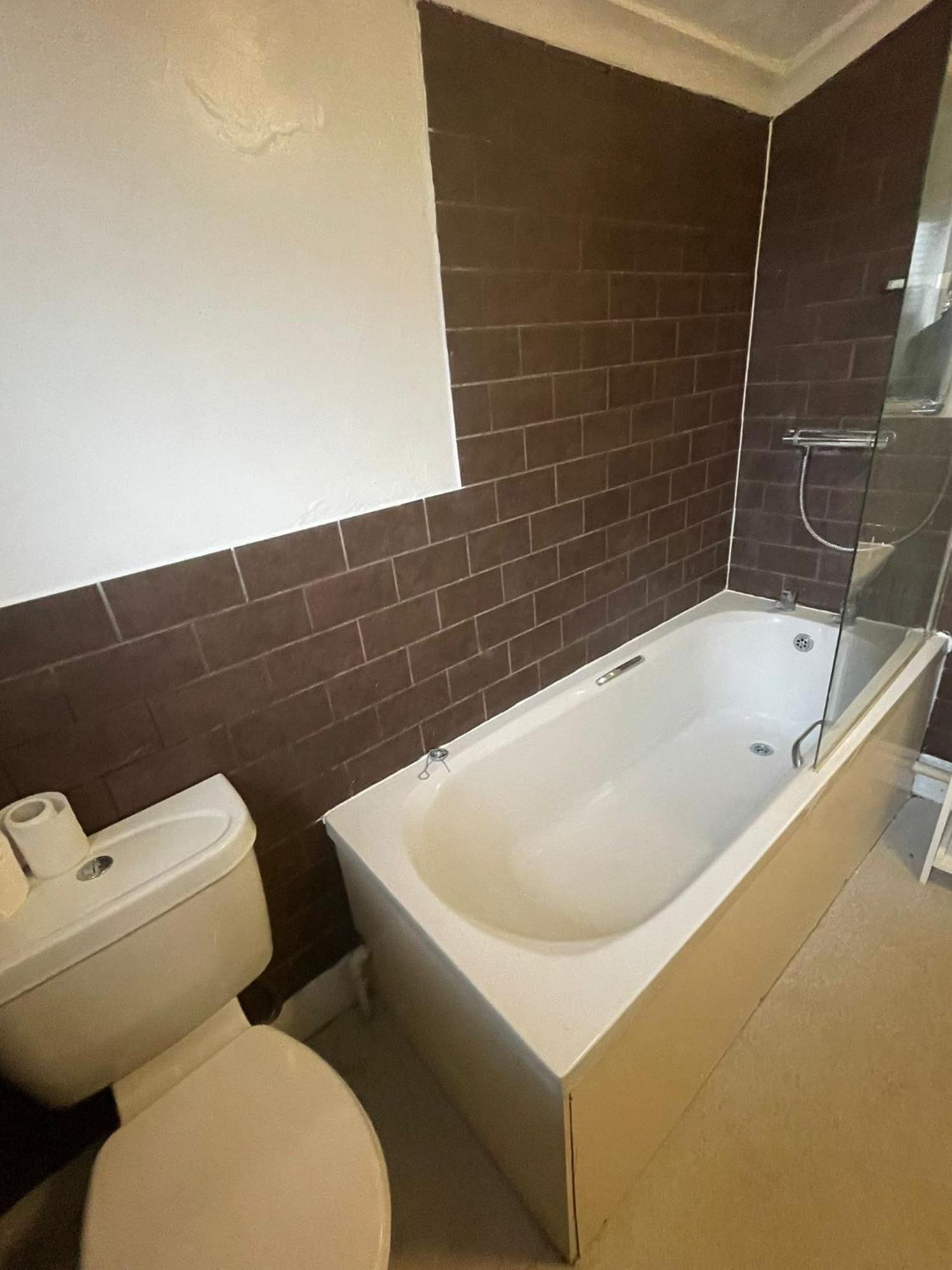 Nky Crystal 4 Bed House Apartamento *