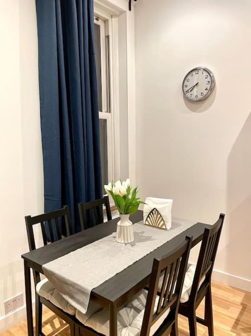 A Charming One Double Bedroom Flat Londres