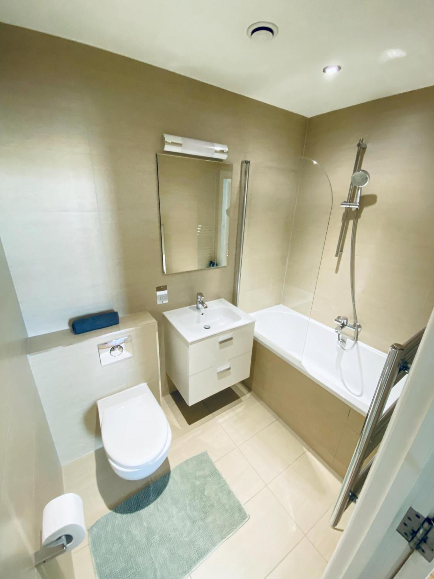 2 Bedroom Flat - 2 Bath - 15 Min Camden Town