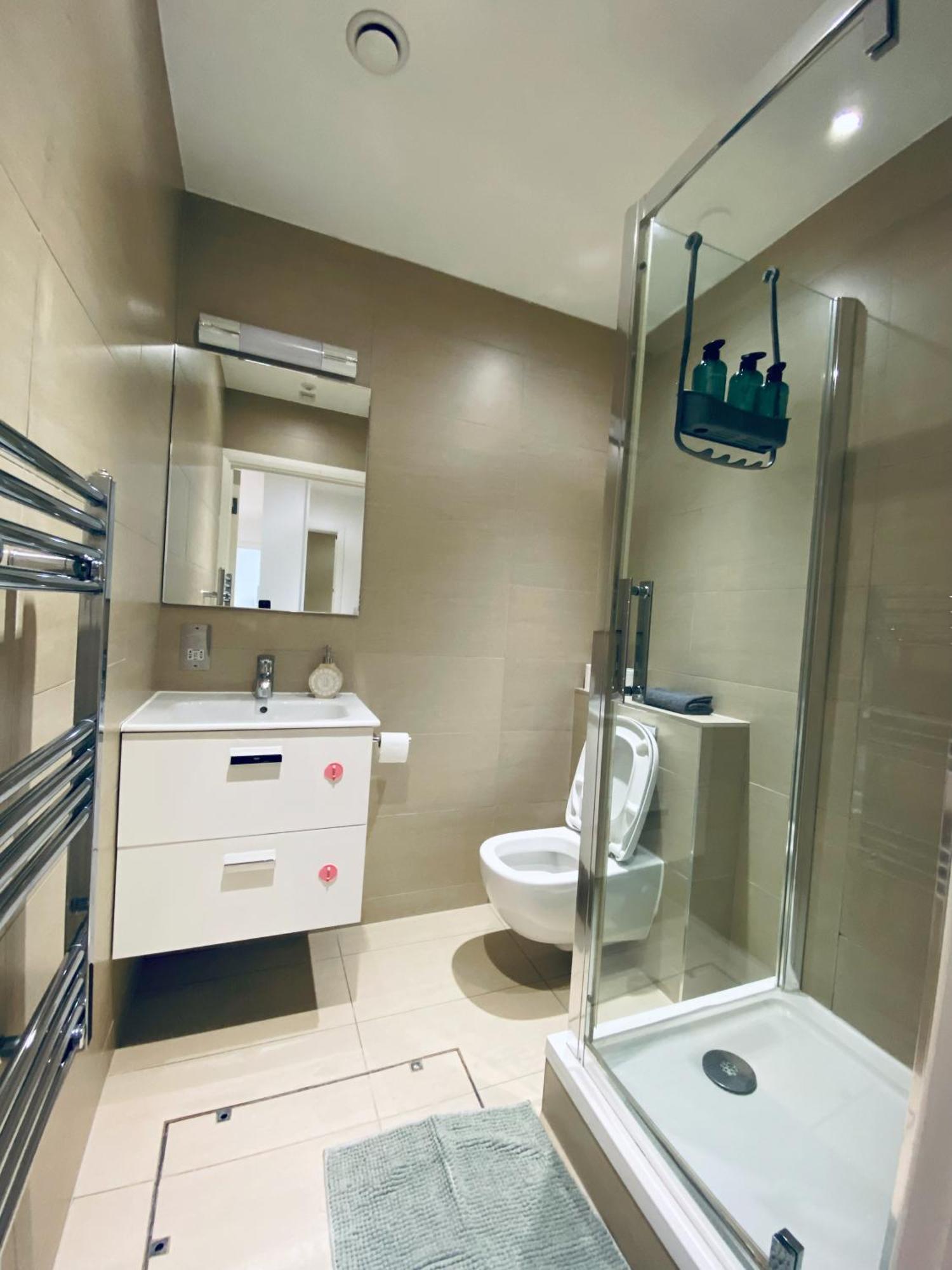 2 Bedroom Flat - 2 Bath - 15 Min Camden Town Londres