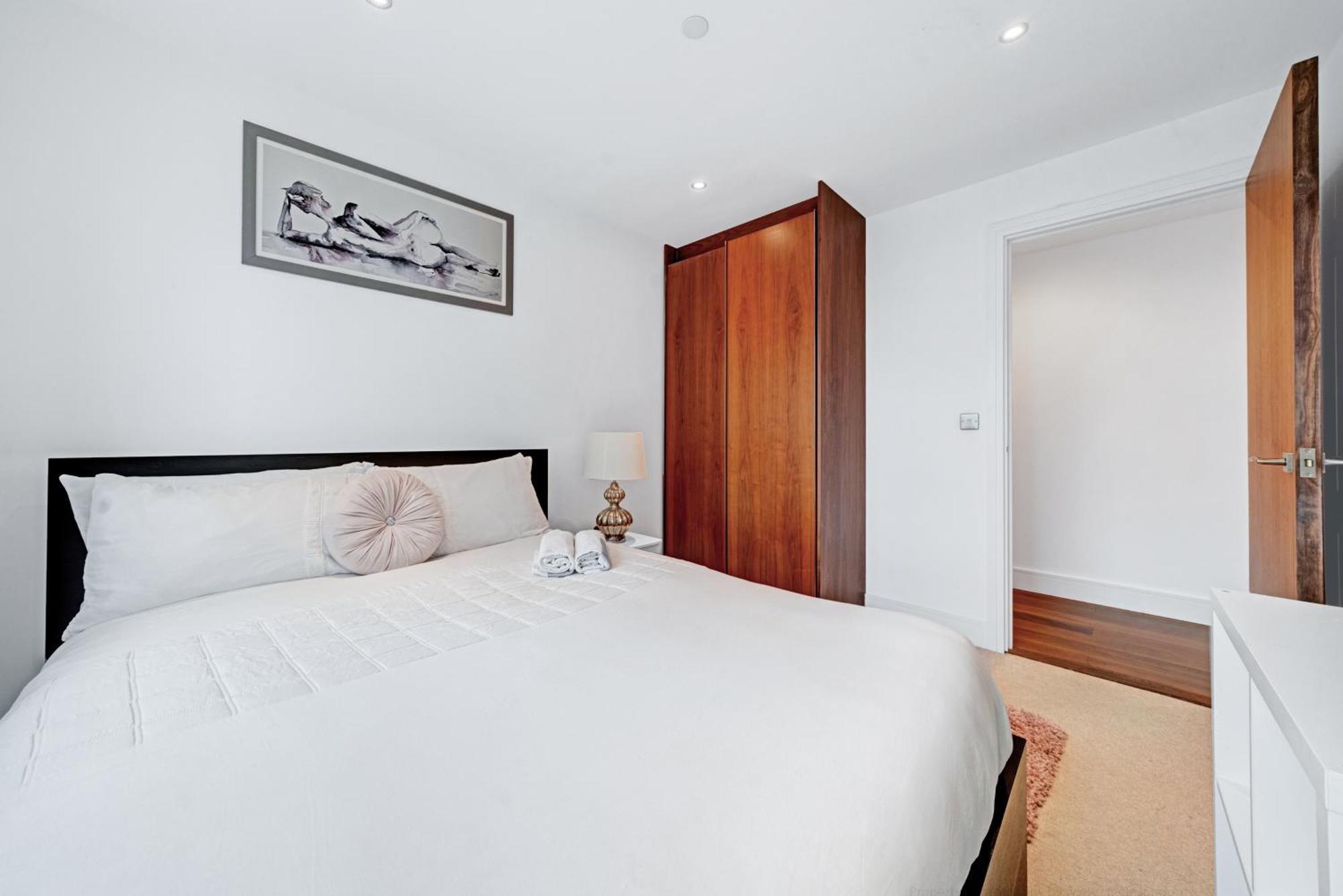 3bed 2bath With High Rise View Canary Wharf Londres