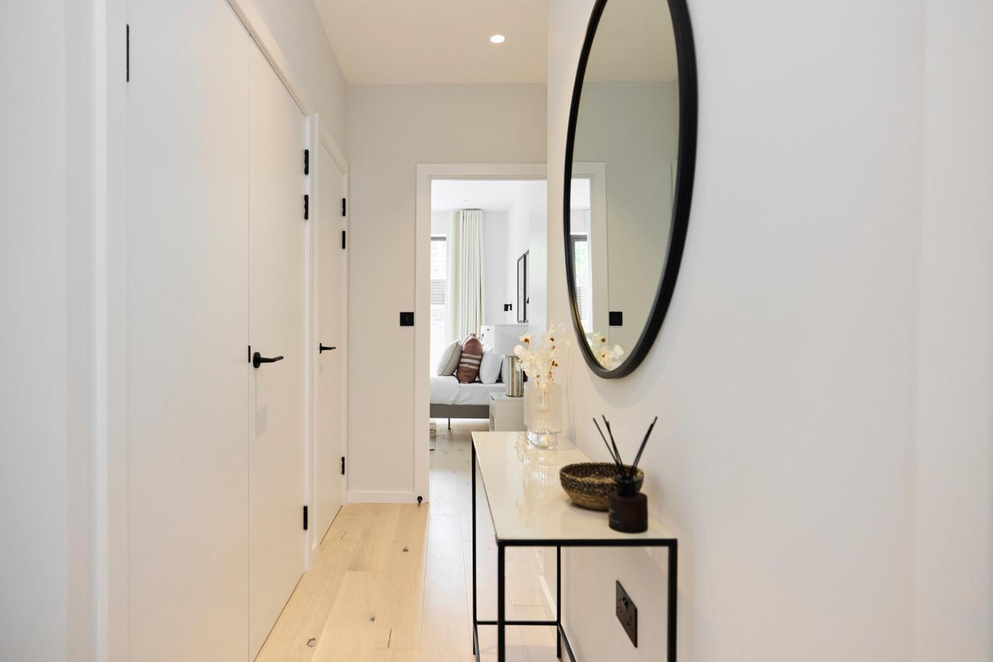 The Brondesbury Quarters - Modern 2bdr Flat With Balcony & Parking Apartamento