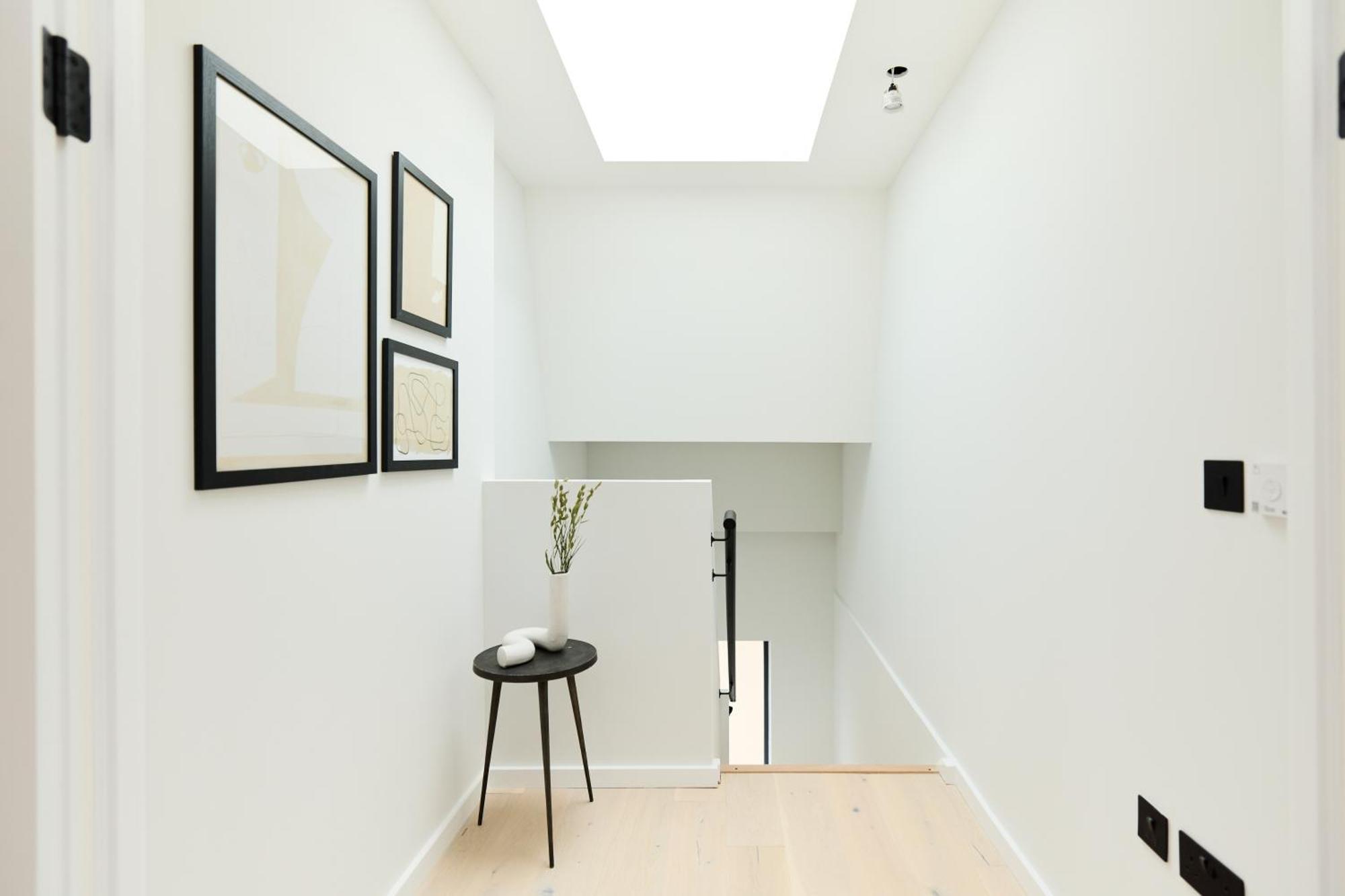 The Brondesbury Hideaway - Stylish 3bdr Flat With Balcony & Parking Apartamento