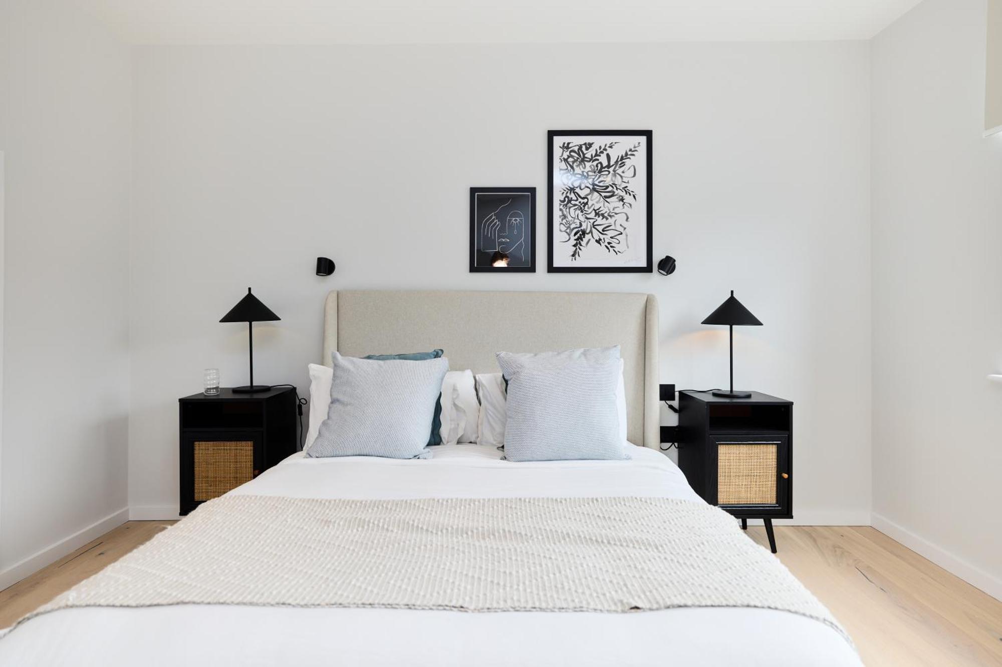 The Brondesbury Hideaway - Stylish 3bdr Flat With Balcony & Parking Apartamento