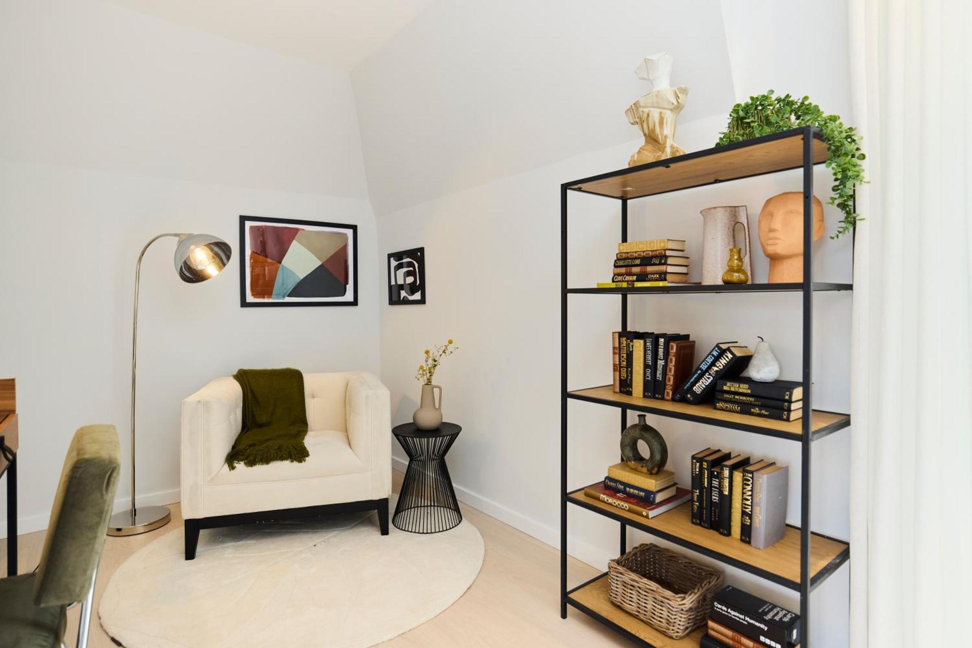 The Brondesbury Hideaway - Stylish 3bdr Flat With Balcony & Parking Apartamento Londres
