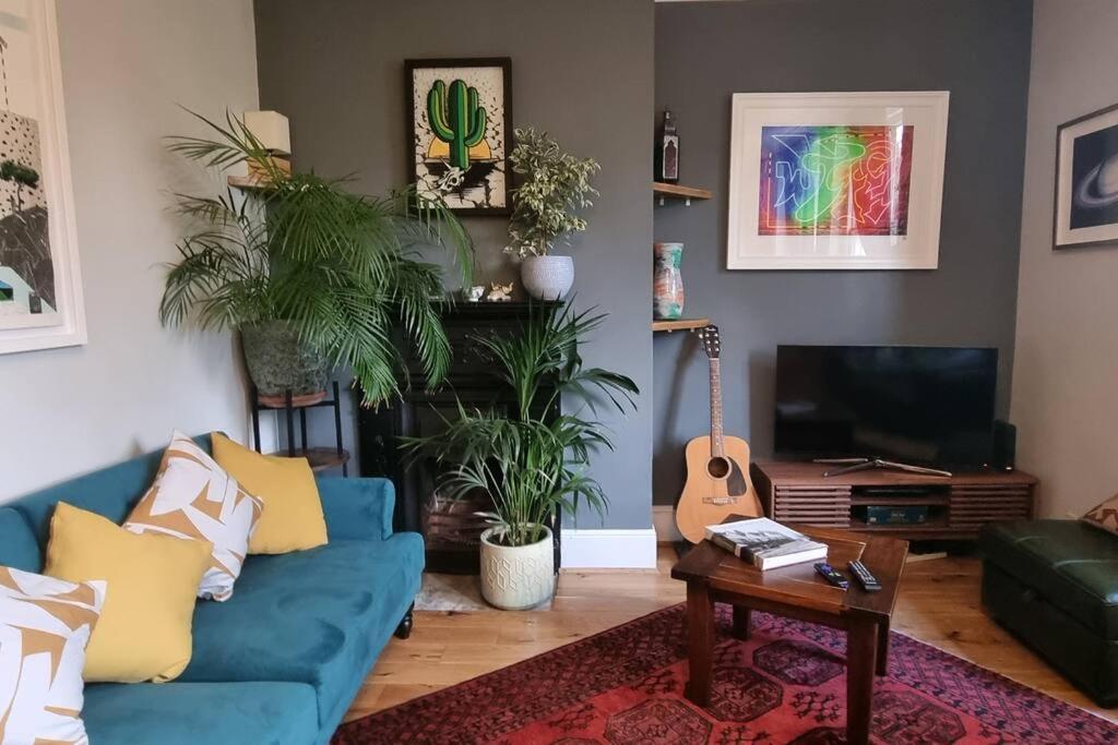 Highgate Maisonette With Roof Terrace Londres