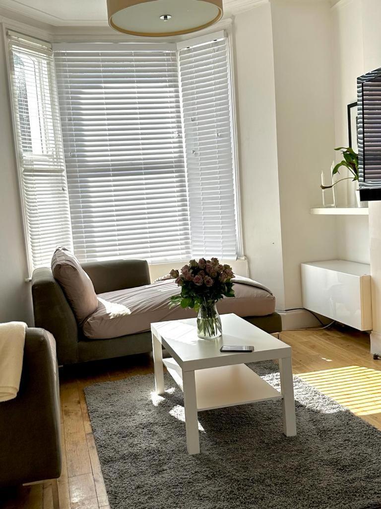 Spacious City Eye, Westminster, Big Ben, Vauxhall Station Apartamento Londres
