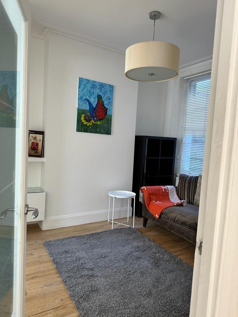 Spacious City Eye, Westminster, Big Ben, Vauxhall Station Apartamento Londres