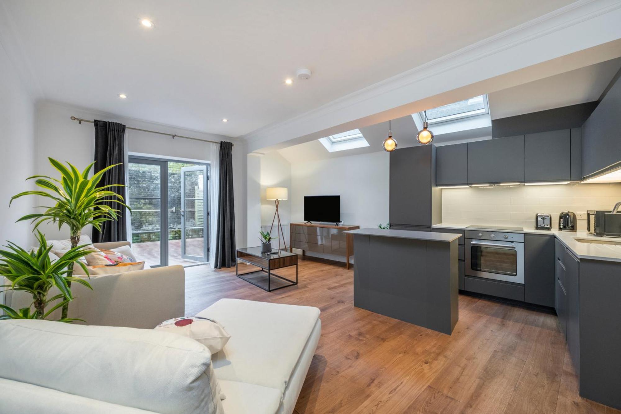 Spacious City Eye, Westminster, Big Ben, Vauxhall Station Apartamento