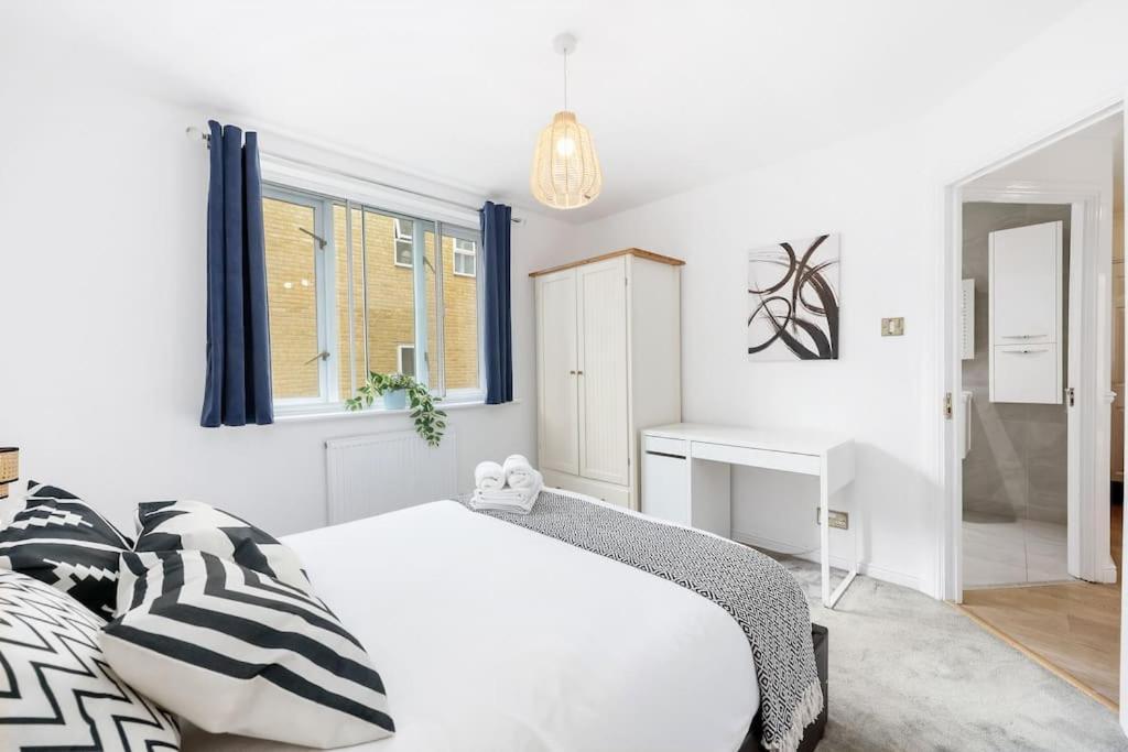 Appartement 3-bedroom Short Term & Flexible Renting Limehouse With Free Wifi & Free Parking