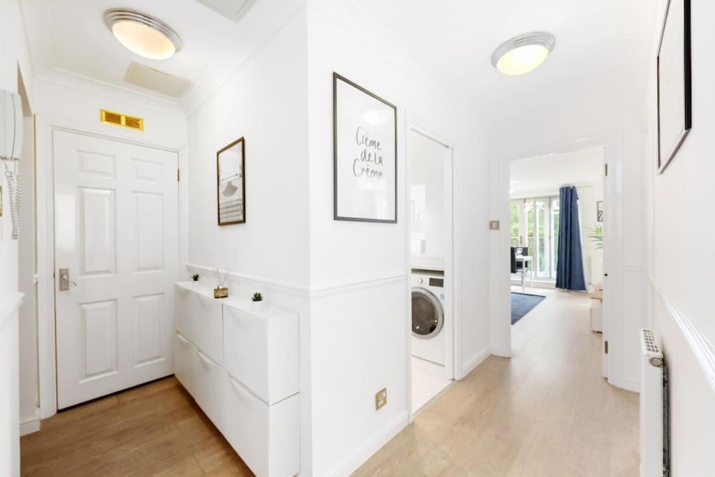 3-bedroom Short Term & Flexible Renting Limehouse With Free Wifi & Free Parking Appartement Londres