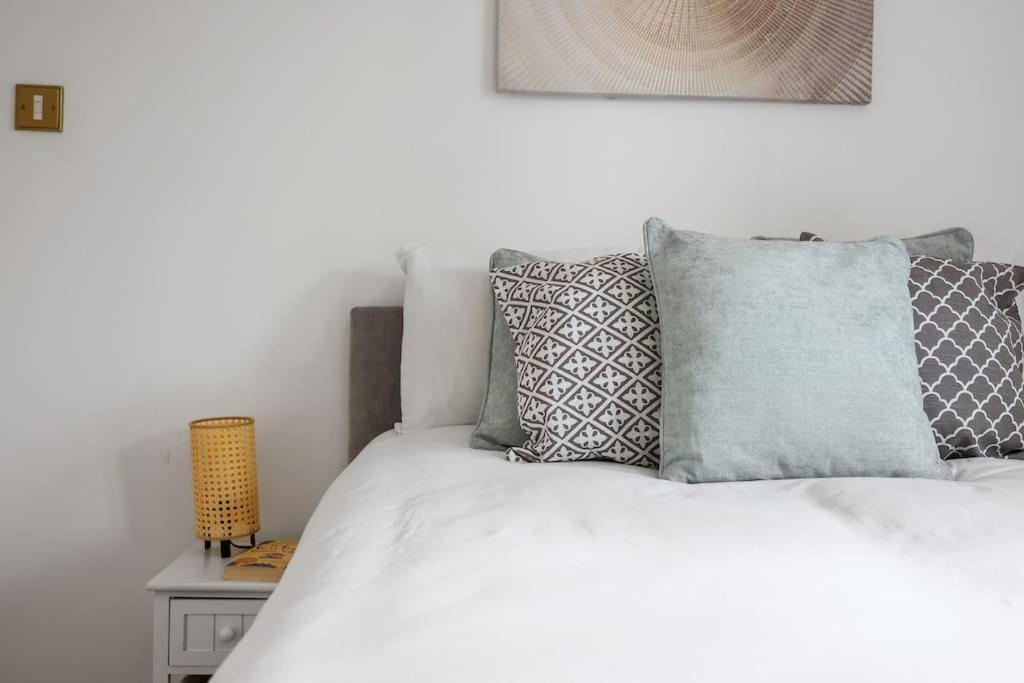 3-bedroom Short Term & Flexible Renting Limehouse With Free Wifi & Free Parking Appartement