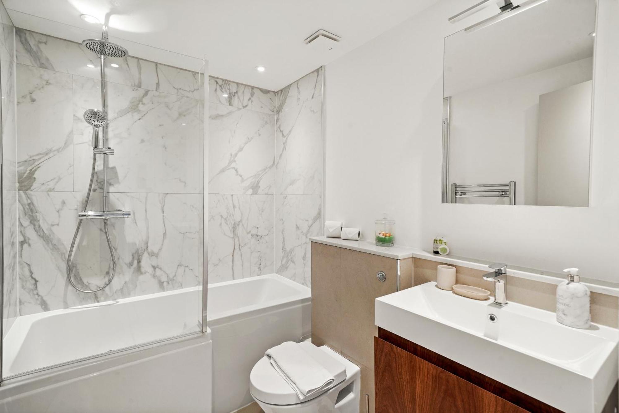 Monthly Stays! 2 Bedroom Short Term & Flexible Renting Canary Wharf With Free Parking Londres