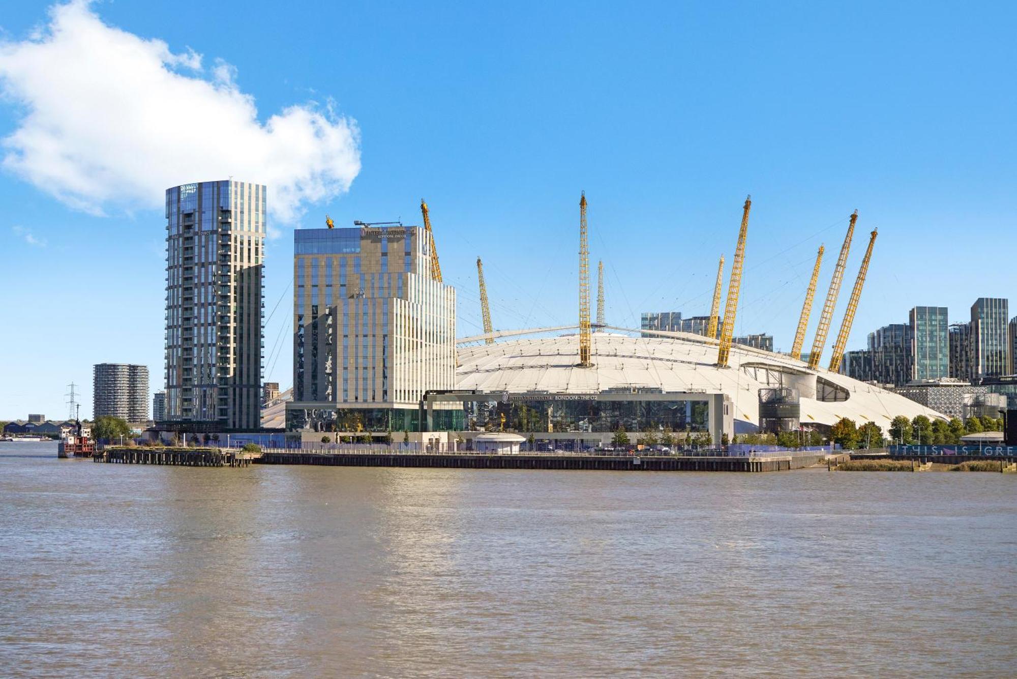 Monthly Stays! 2 Bedroom Short Term & Flexible Renting Canary Wharf With Free Parking Appartement