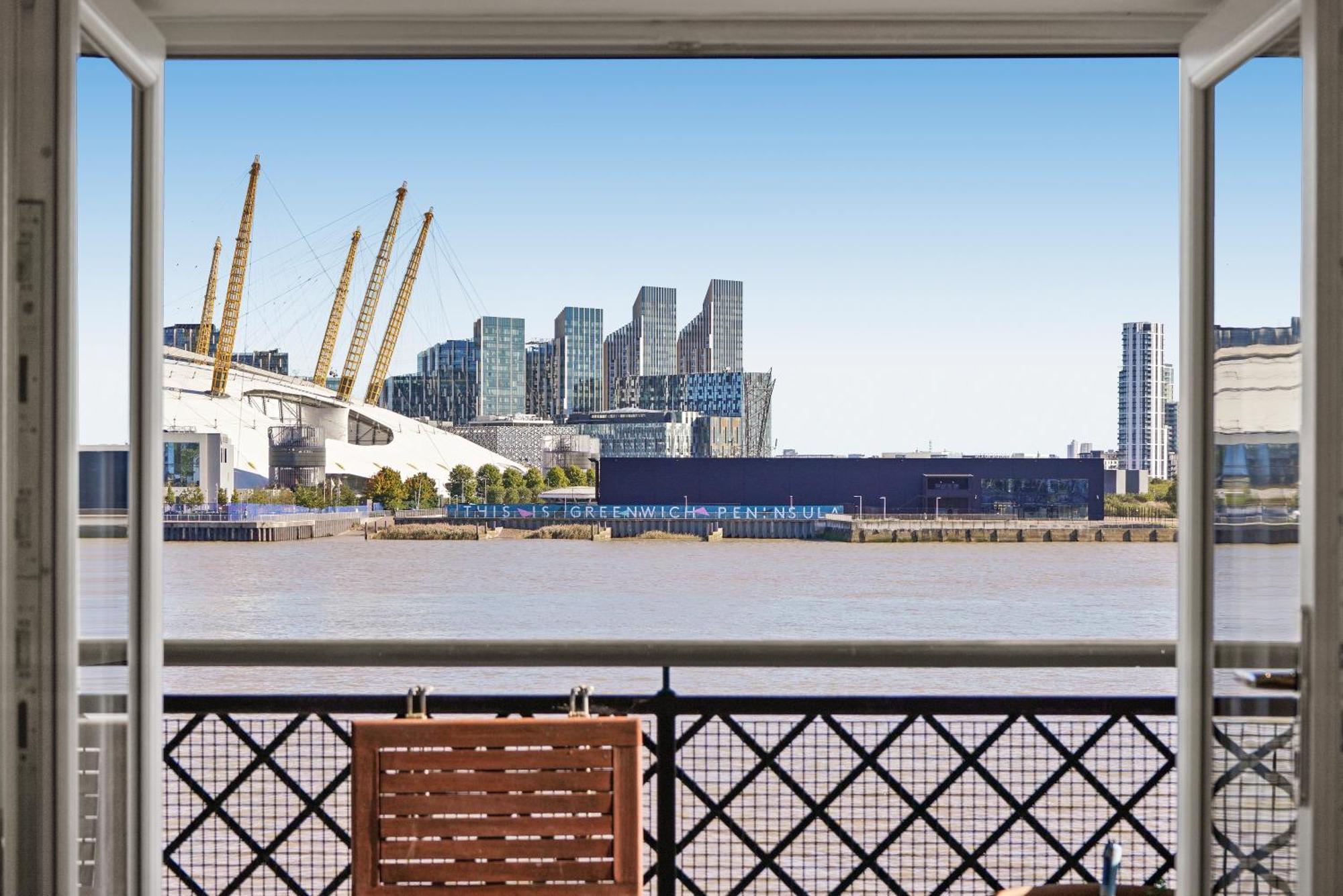 Monthly Stays! 2 Bedroom Short Term & Flexible Renting Canary Wharf With Free Parking Londres