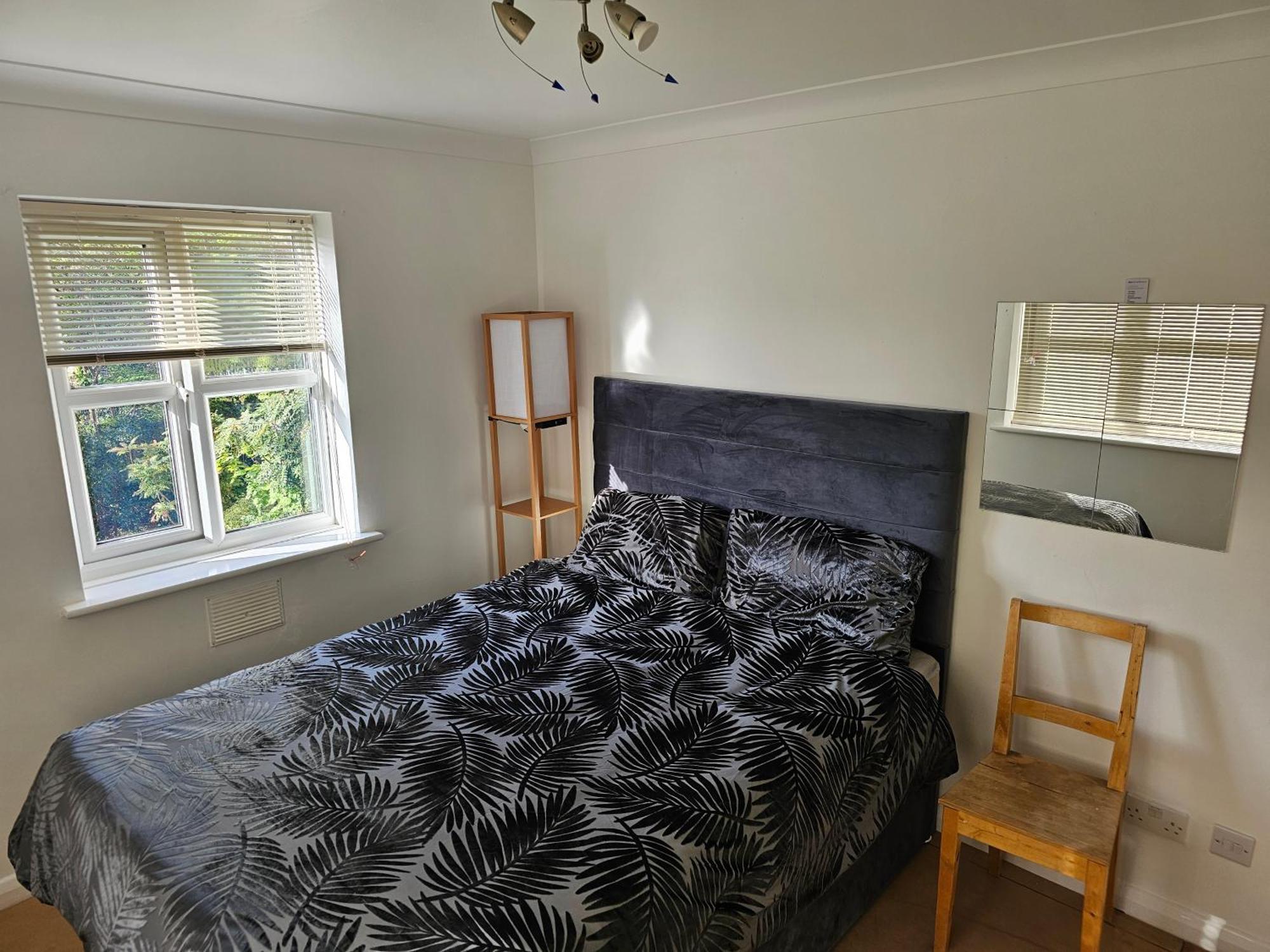 Peaceful On Sharing Flat In Wimbledon * Londres