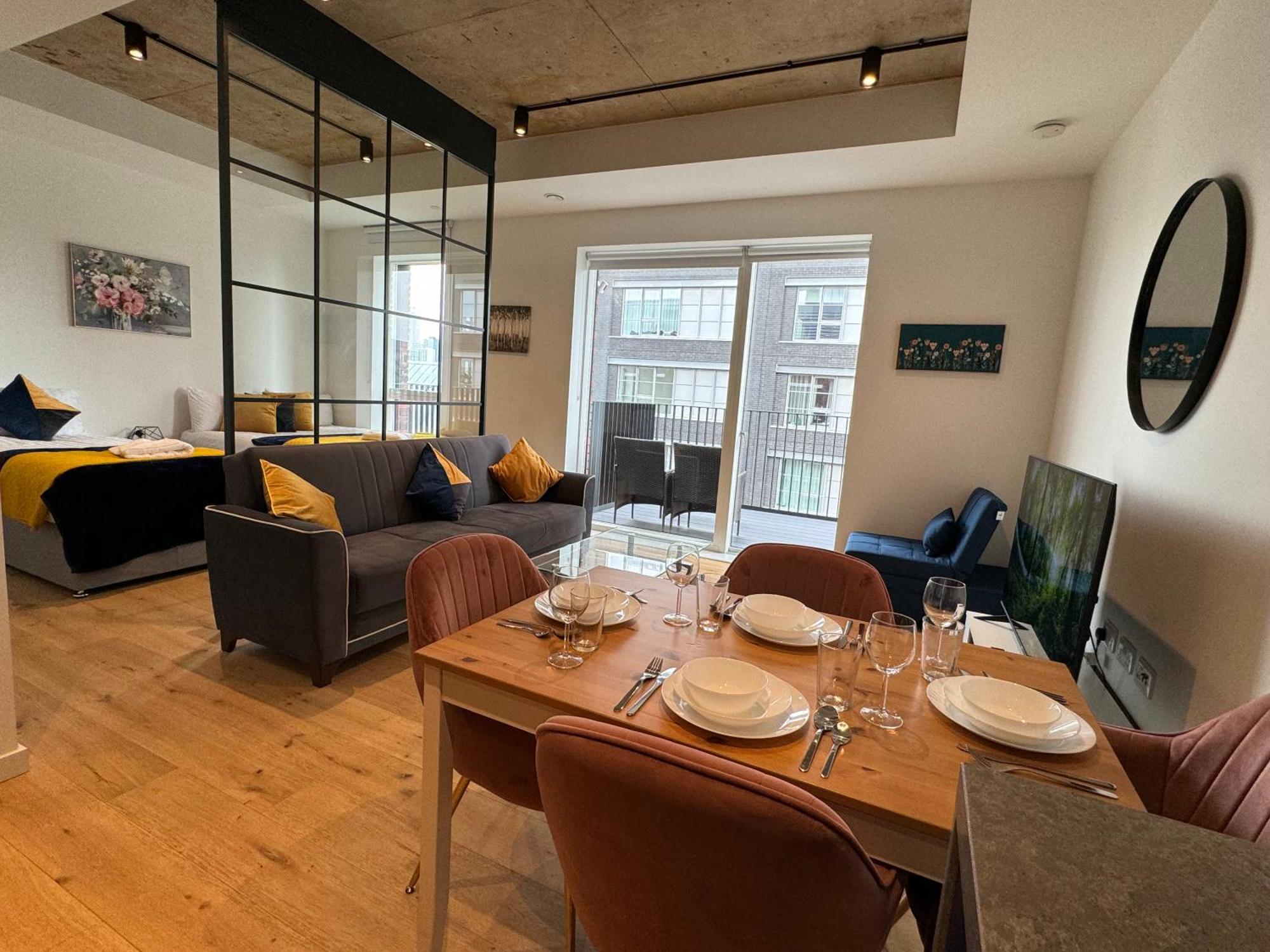 Apartamento Luxury Flat With Balcony, River View, O2 Arena, Excel, Canary Wharf, Station Londres