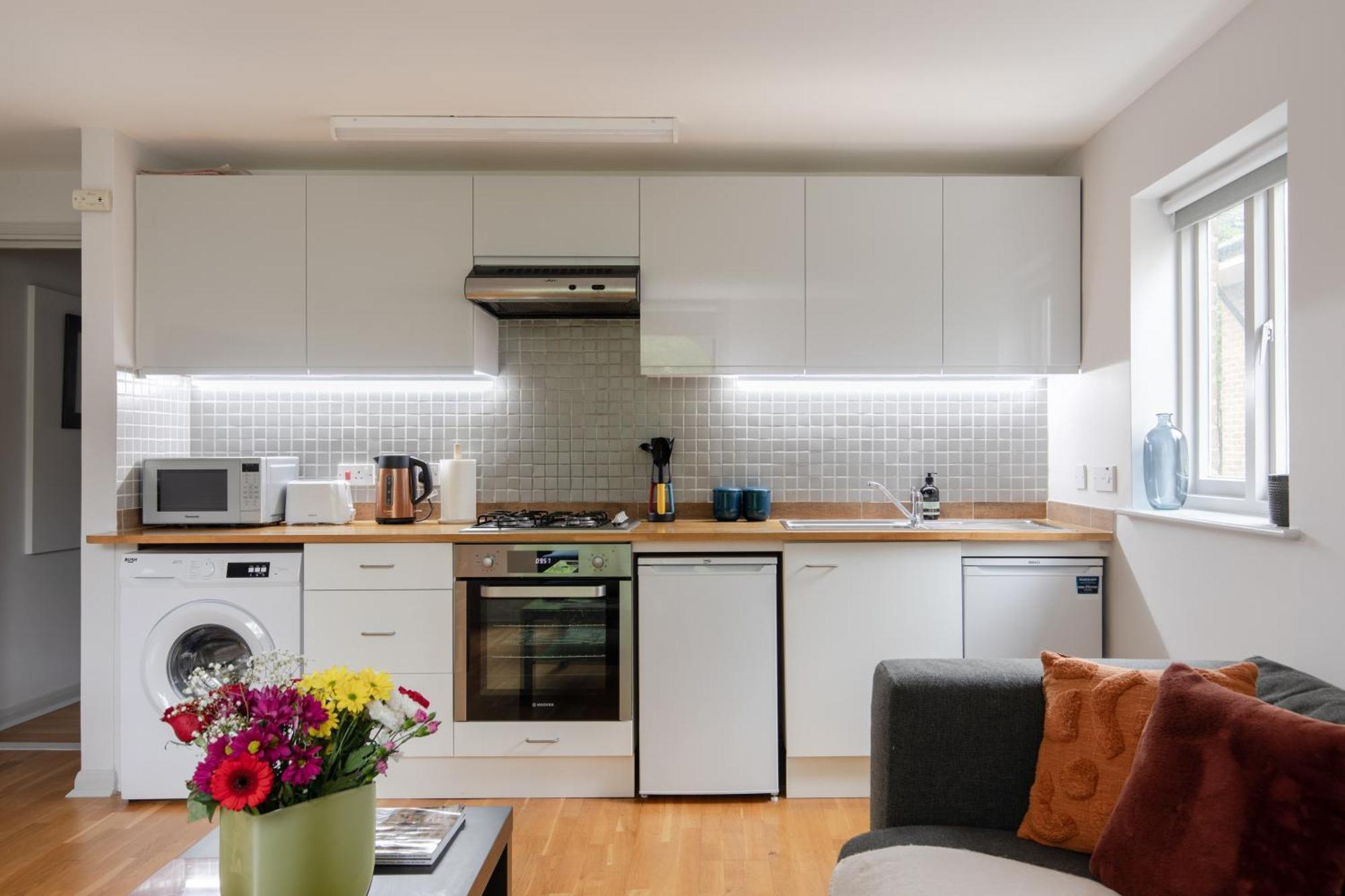 Stunning Flat 5 Min From Station *