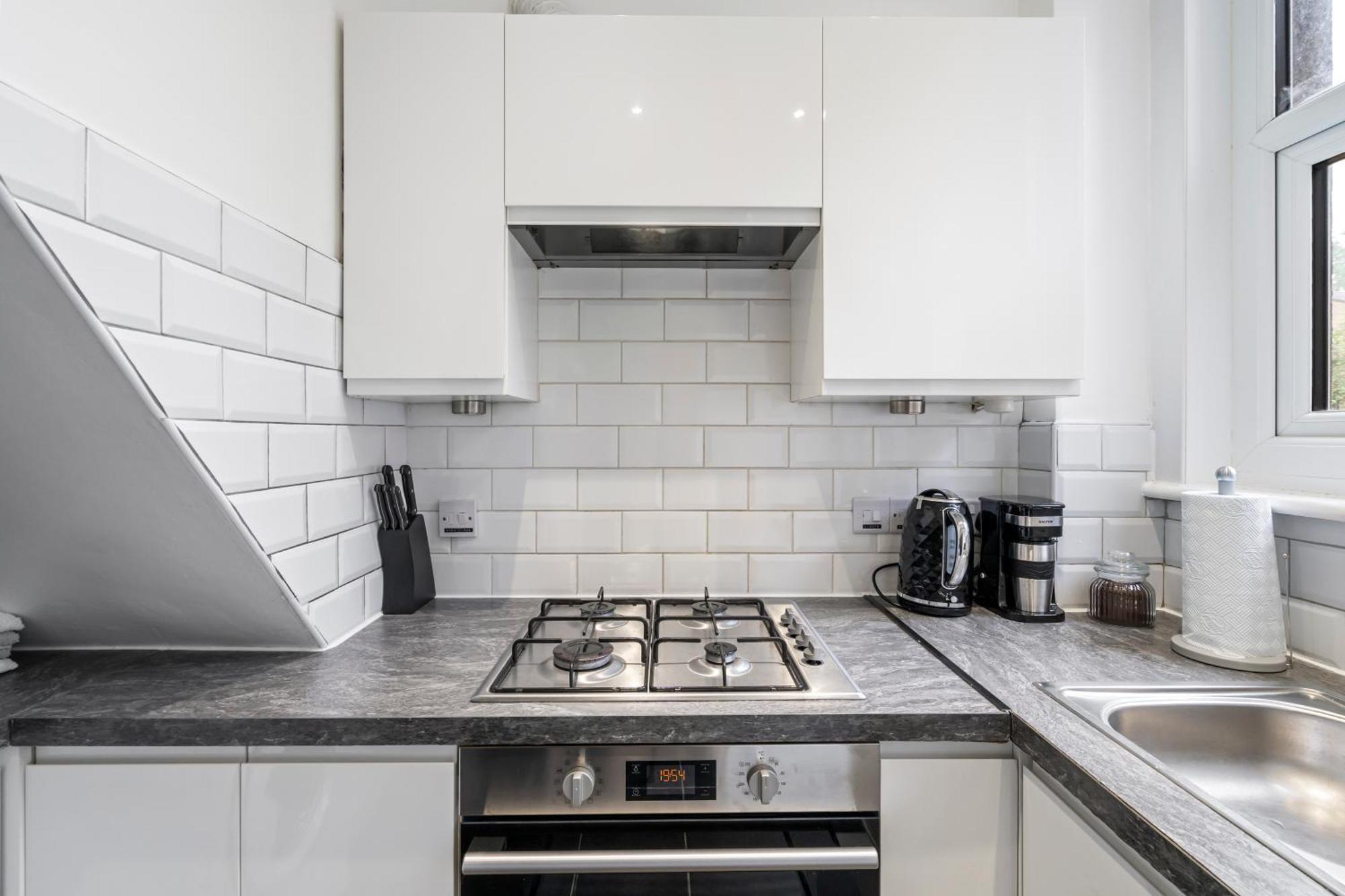 Modern 3 Bedroom In Wimbeldon Park * Londres