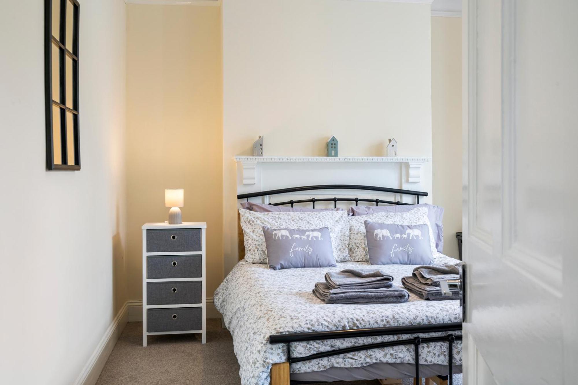 Modern 3 Bedroom In Wimbeldon Park