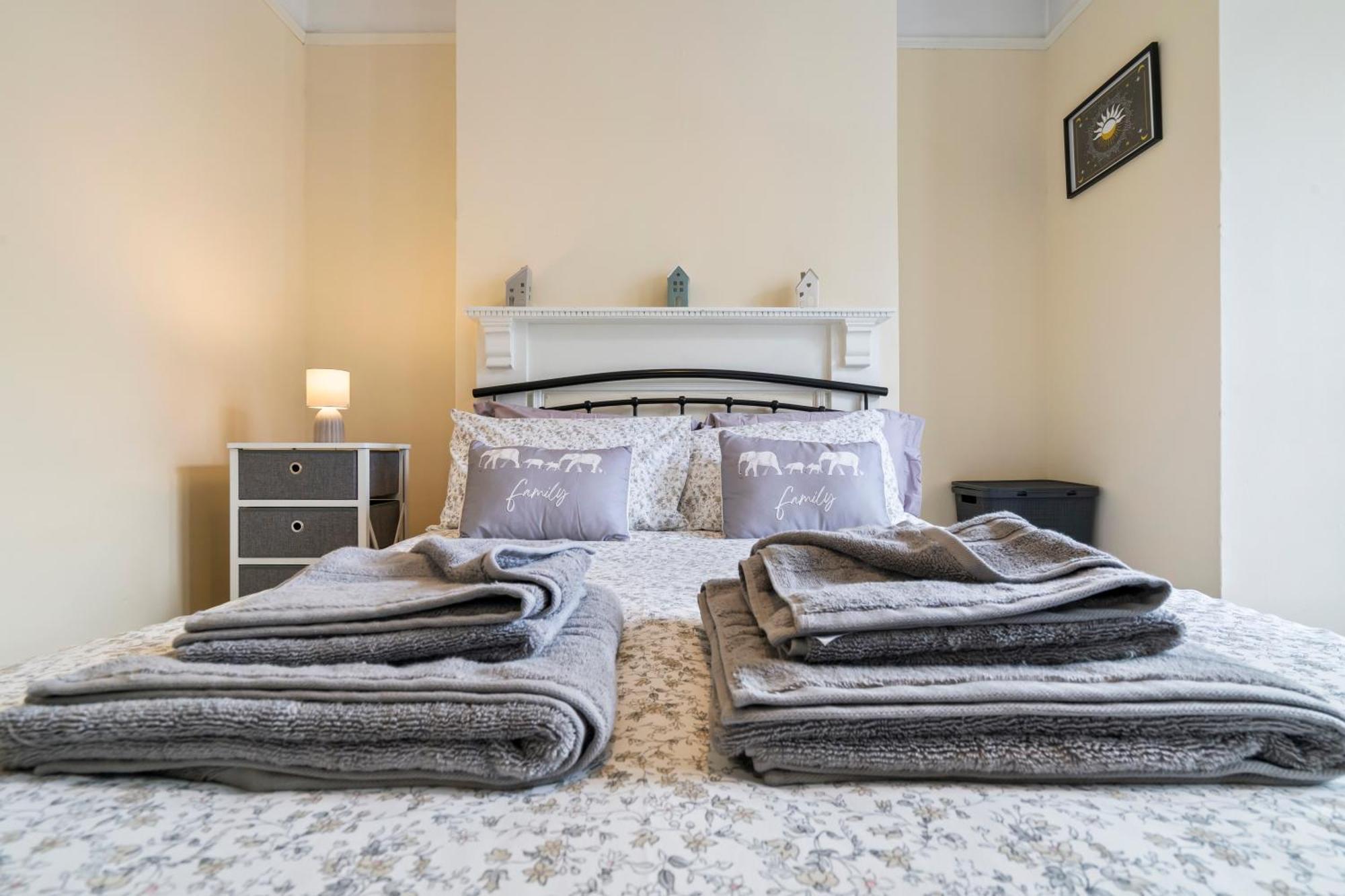 Modern 3 Bedroom In Wimbeldon Park