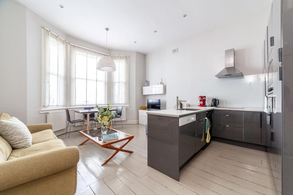 Appartement Prime Location - Stylish In Barons Court Londres