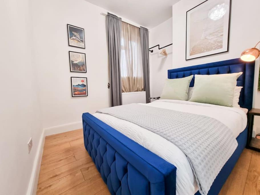 Stylish And Cosy 2 In W Private Parking Apartamento
