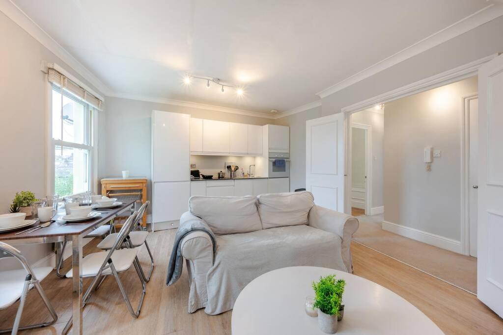 Cosy 2 Bed In Kensington Olympia Appartement Londres