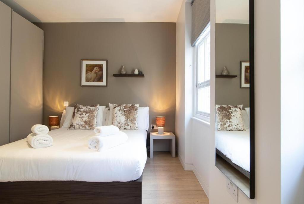 Wells Court By Aeria * Londres