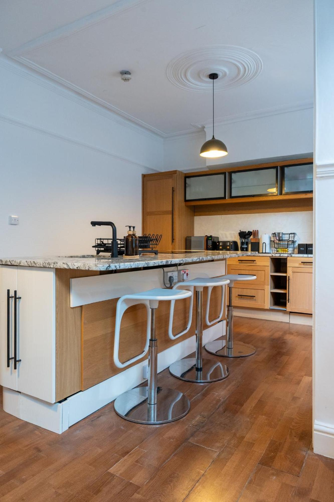 Chiswick 4 Bed Victorian Townhouse Minutes To Tube Appartement