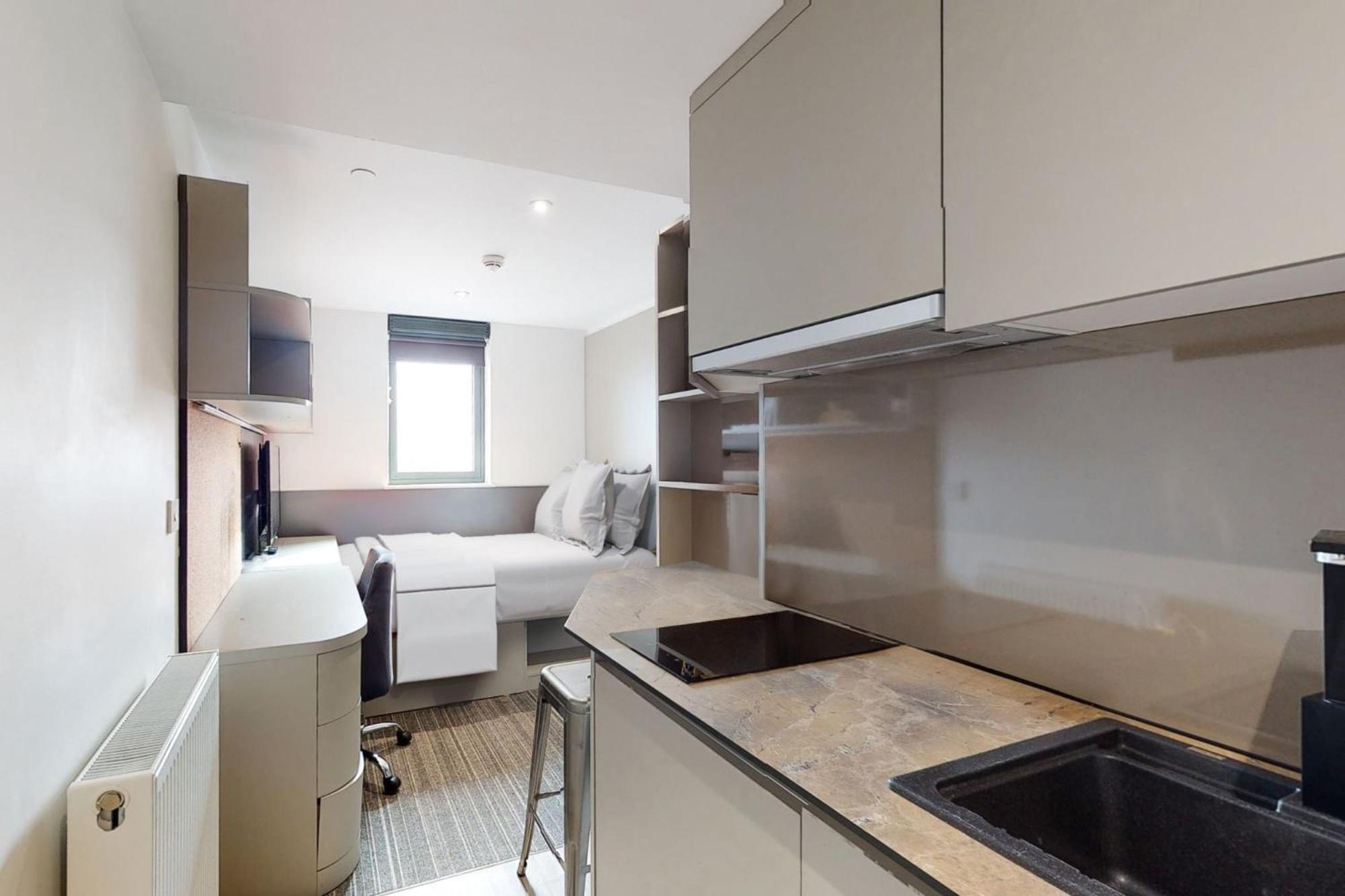 And Ensuite Bedrooms With Shared Kitchen At Chapter Ealing Right Next To North Acton Tube Station Apartamento