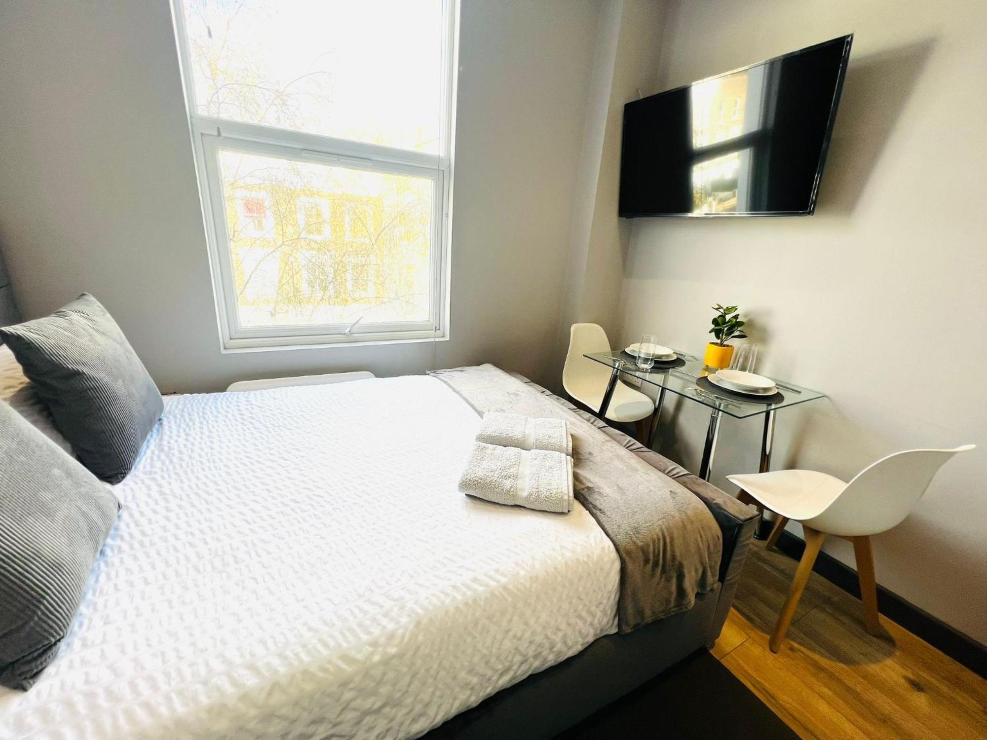 Next To Emirates Stadium Holloway * London