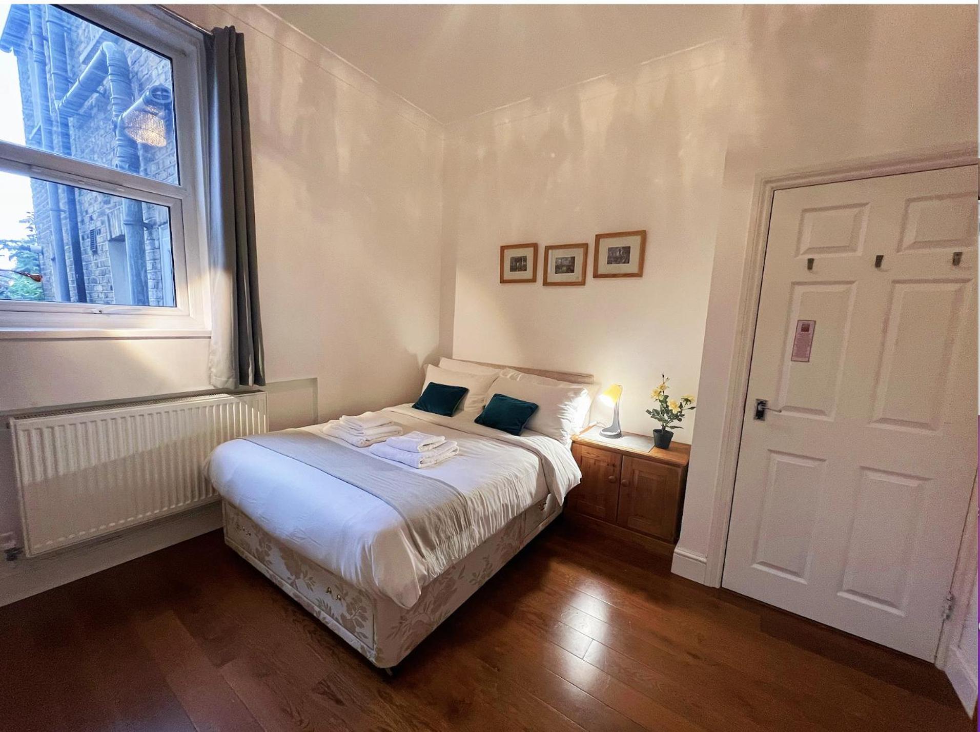 Apartamento Lovely 2 Bedroom Garden Flat In *