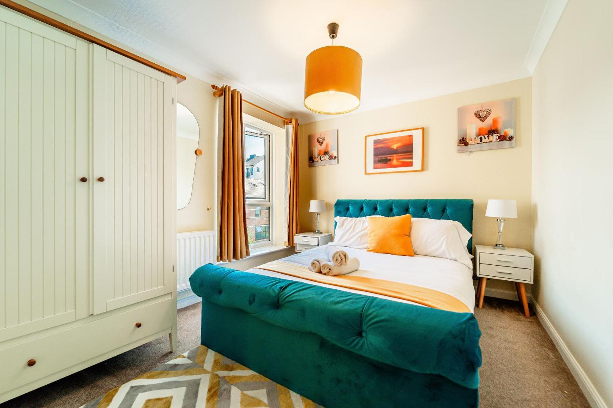 Luxury Riverview 2bed Apt- 5 Mins From Excel London, Canary Wharf, 02 Arena - Free Parking - Playstation 4 Provided Apartamento Londres