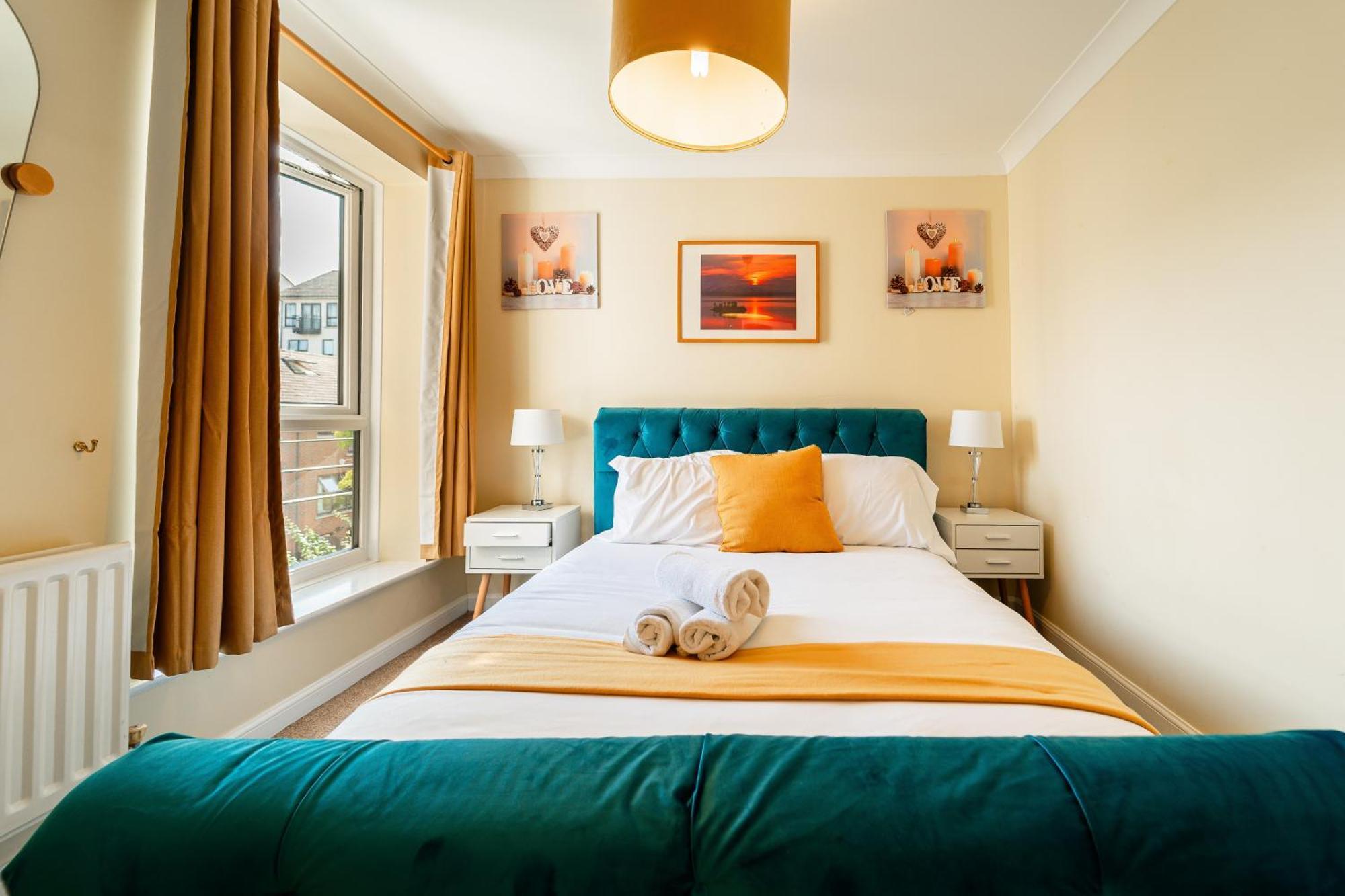 Luxury Riverview 2bed Apt- 5 Mins From Excel London, Canary Wharf, 02 Arena - Free Parking - Playstation 4 Provided Londres
