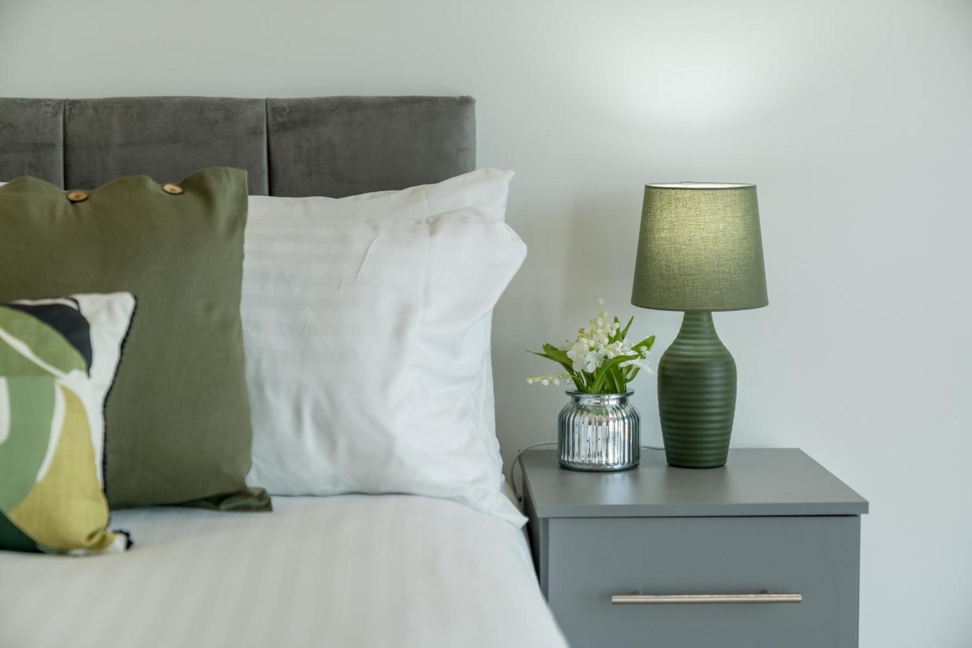 Skyvillion - River Thames Floor By Woolwich Ferry, Mins To Excel, O2 Arena , Airport With Parking Apartamento Londres