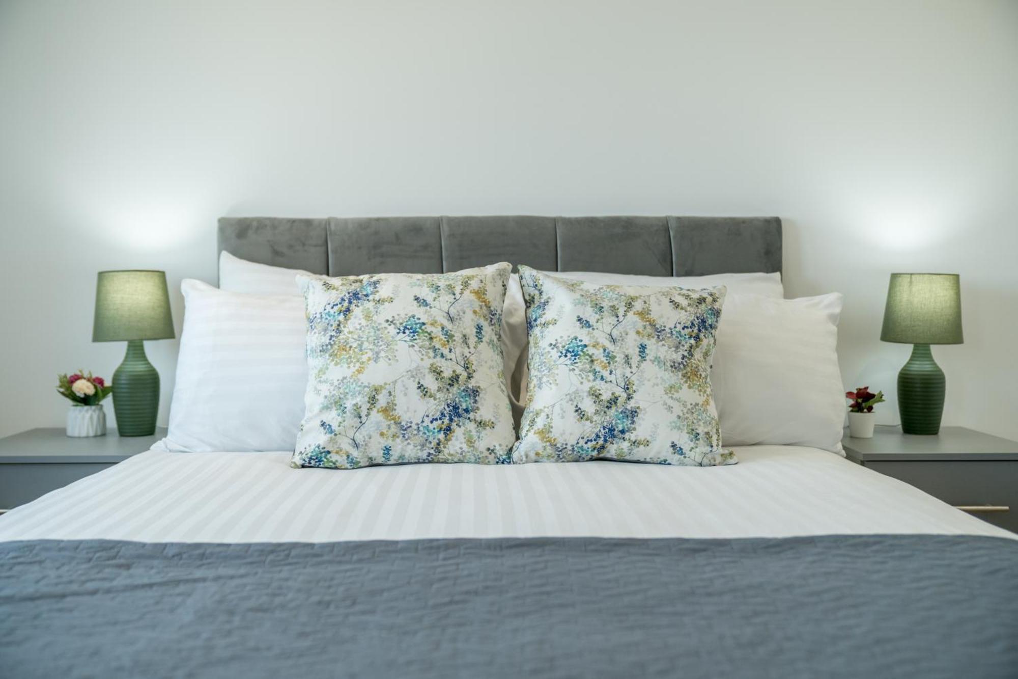 Apartamento Skyvillion - River Thames Floor By Woolwich Ferry, Mins To Excel, O2 Arena , Airport With Parking *